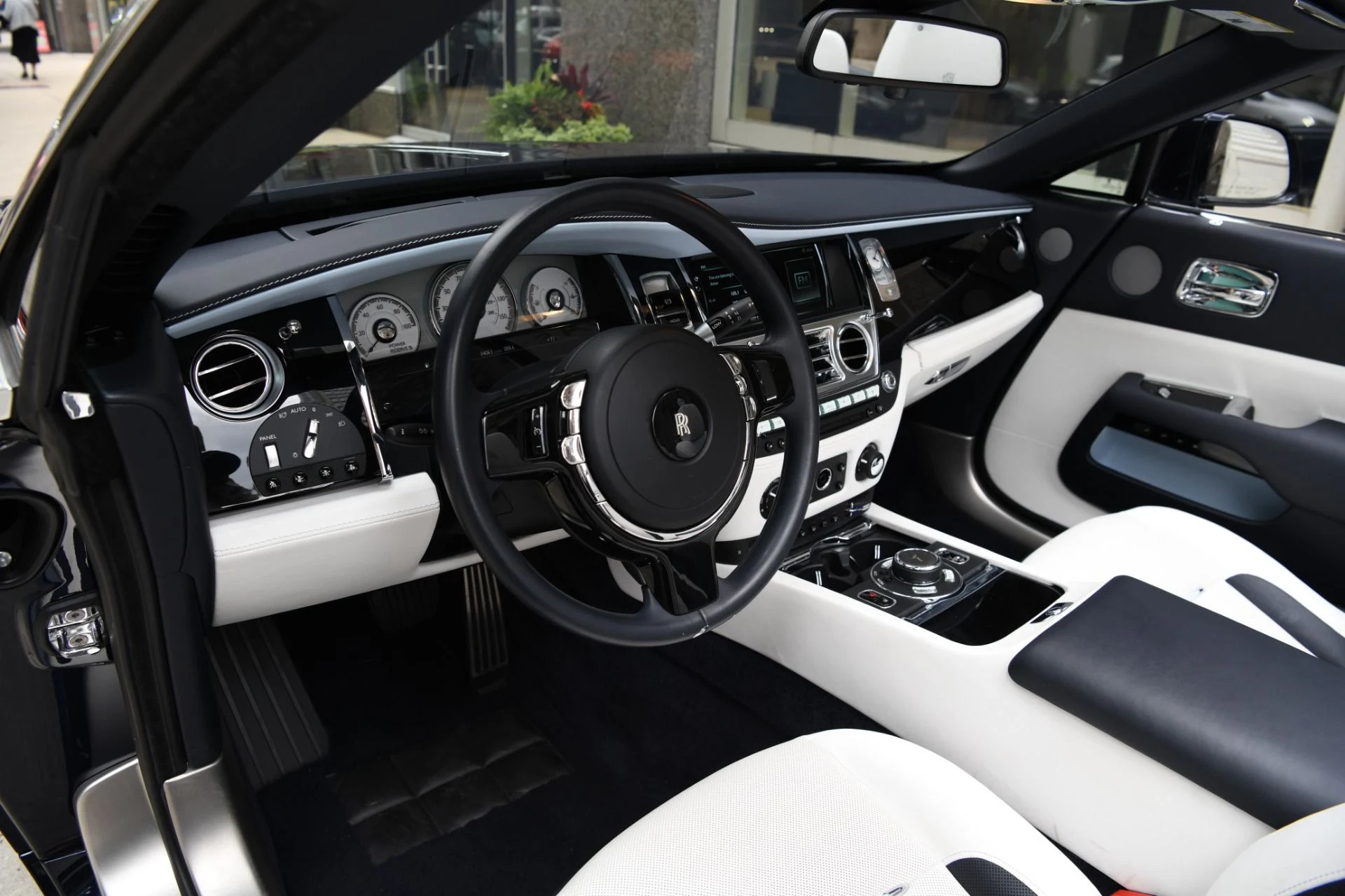 mph011_1335146390_8627_p13_l_eafc2d1d1a