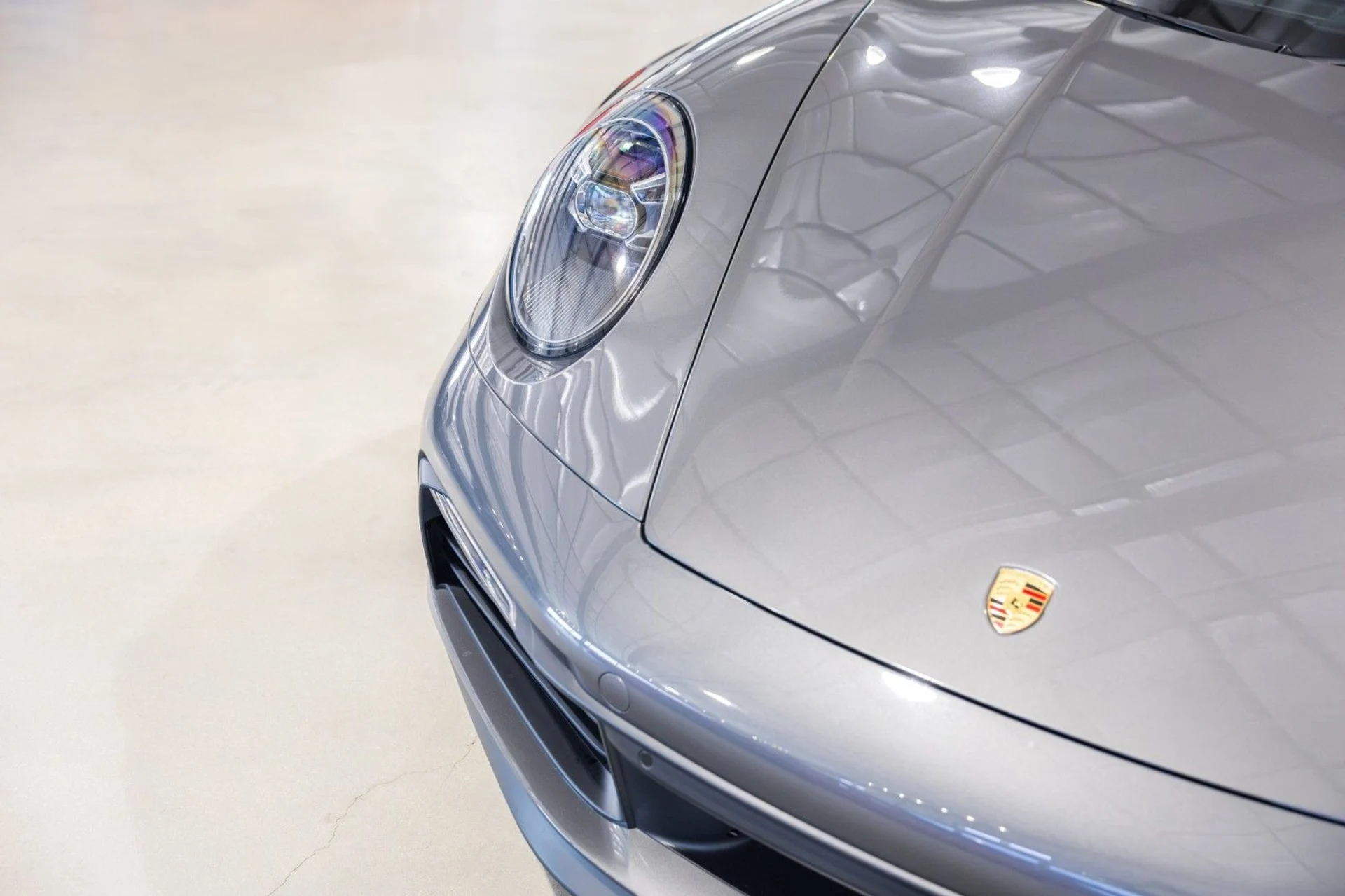 mph011_1339636765_CA_6434d311fa