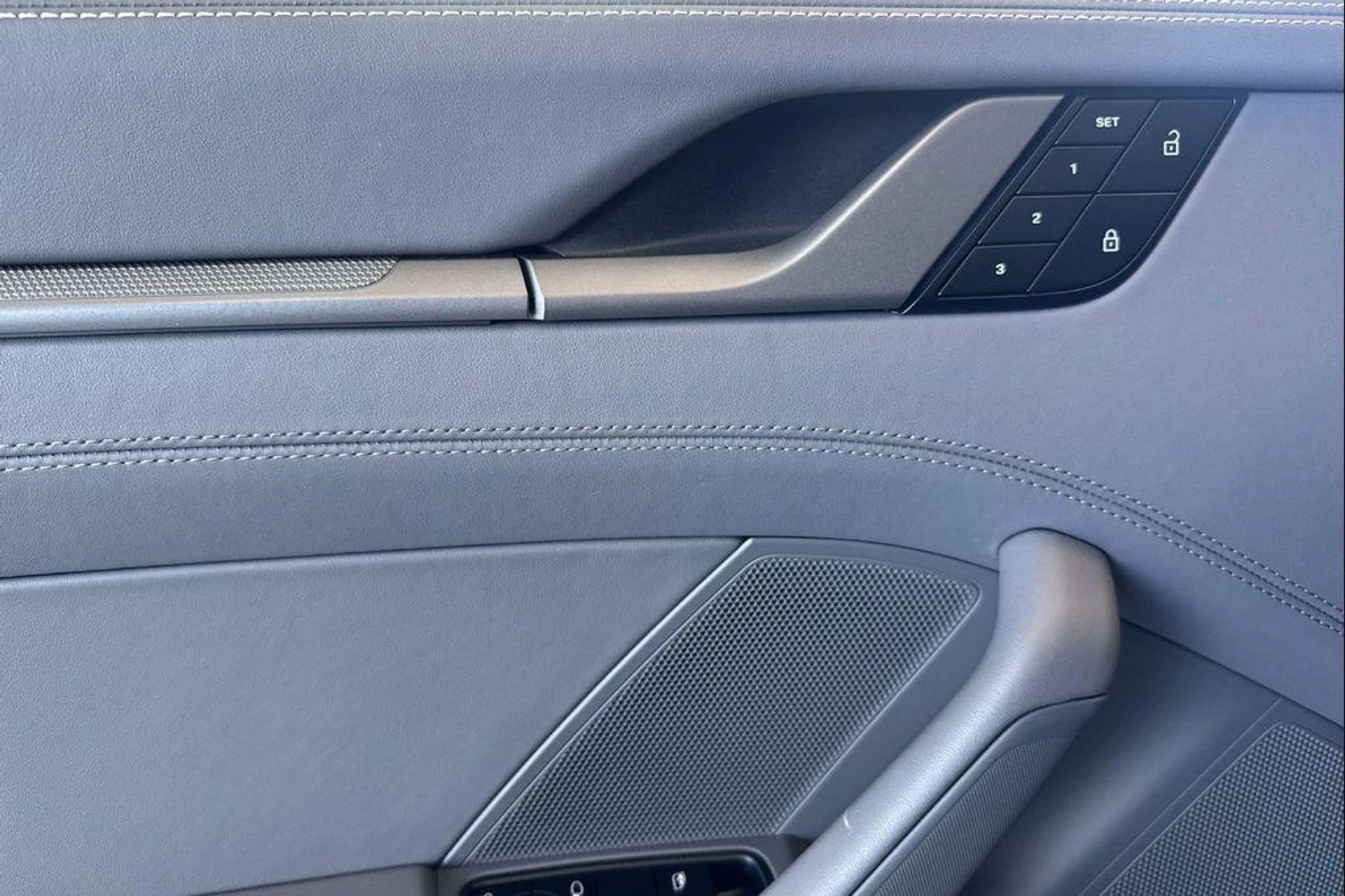 mph011_1340384727_Cm_d8vcg7d_H_Dpd71iihjtt_Of_Vs_225ea4cd5a