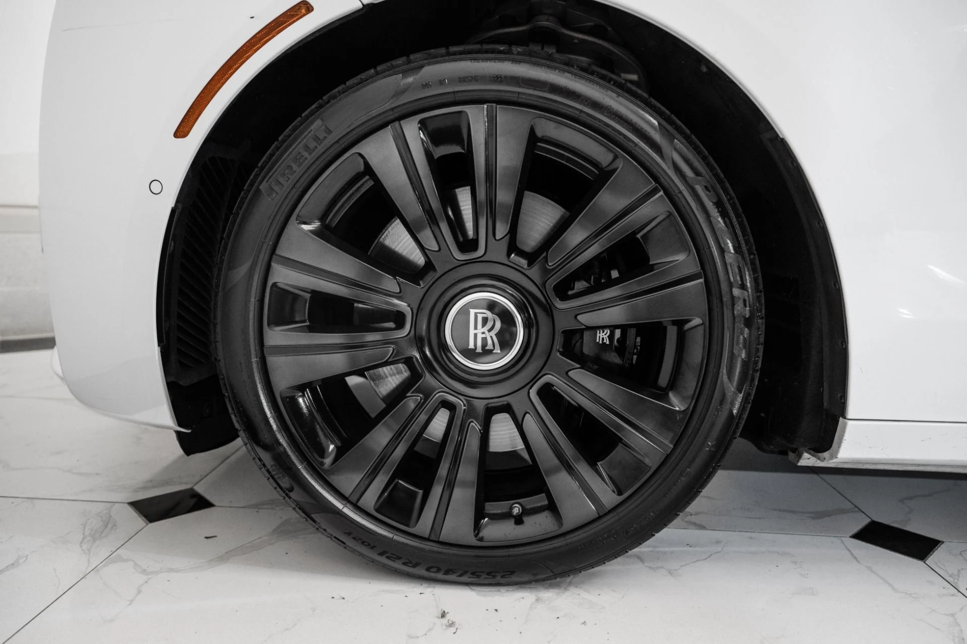 mph011_1341443088_Used_2021_Rolls_Royce_Ghost_1753979325_abd91e8e9a