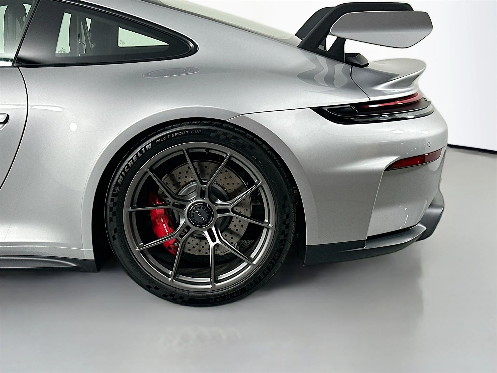 mph011_1345670869_04f27752f4c57d9665769e0f509e4872_0a15fe661a