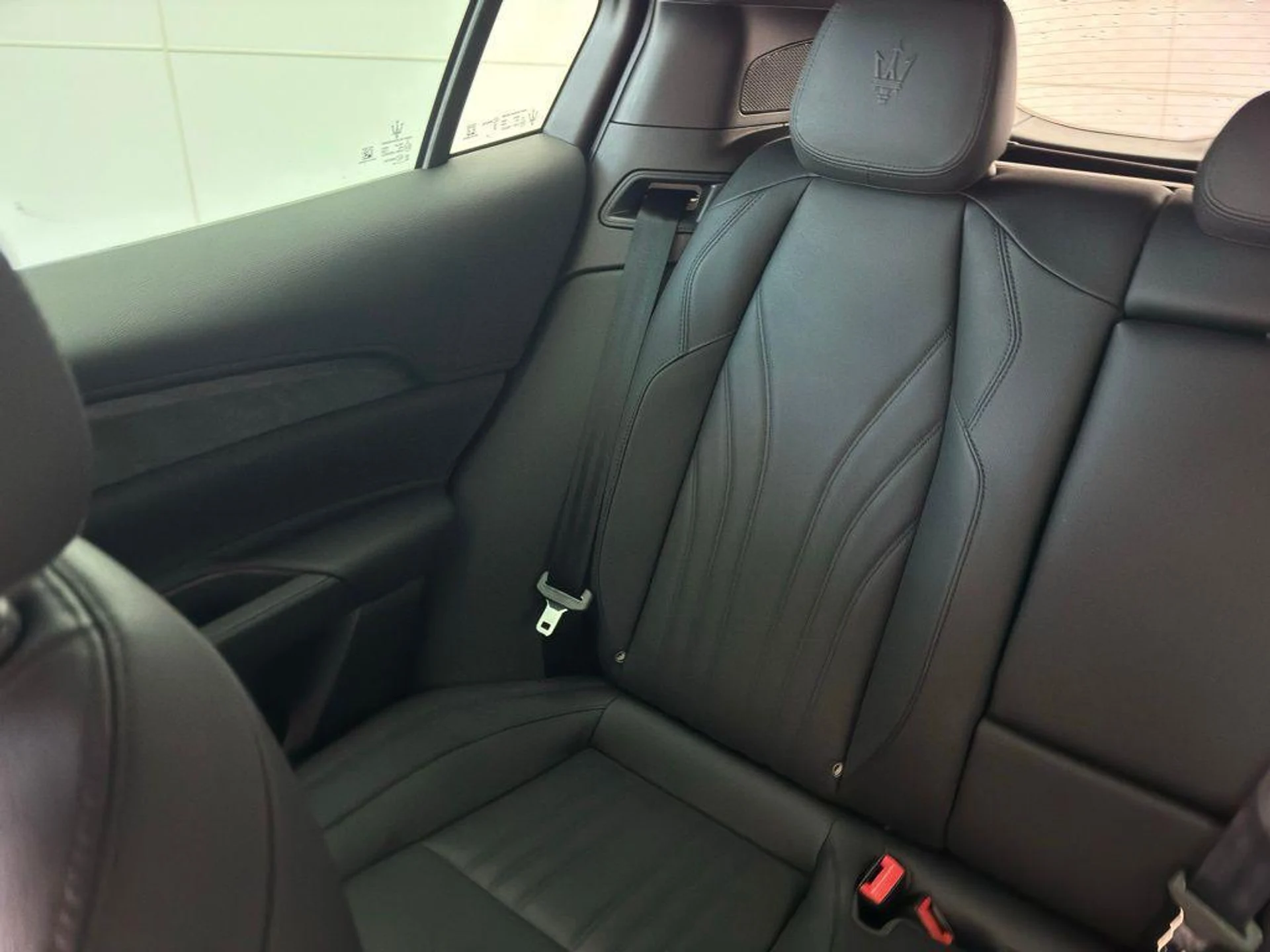 mph011_1347525398_Mz_whd_F_Dz_LL_Zr_G92o_Dre_Z_Nh_Bbfo_c4b09343fe