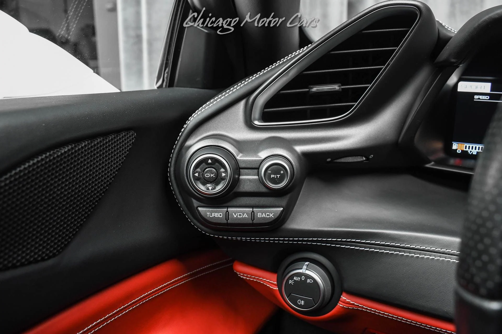 mph011_1352481407_13376_p12_l_7d65fe0015