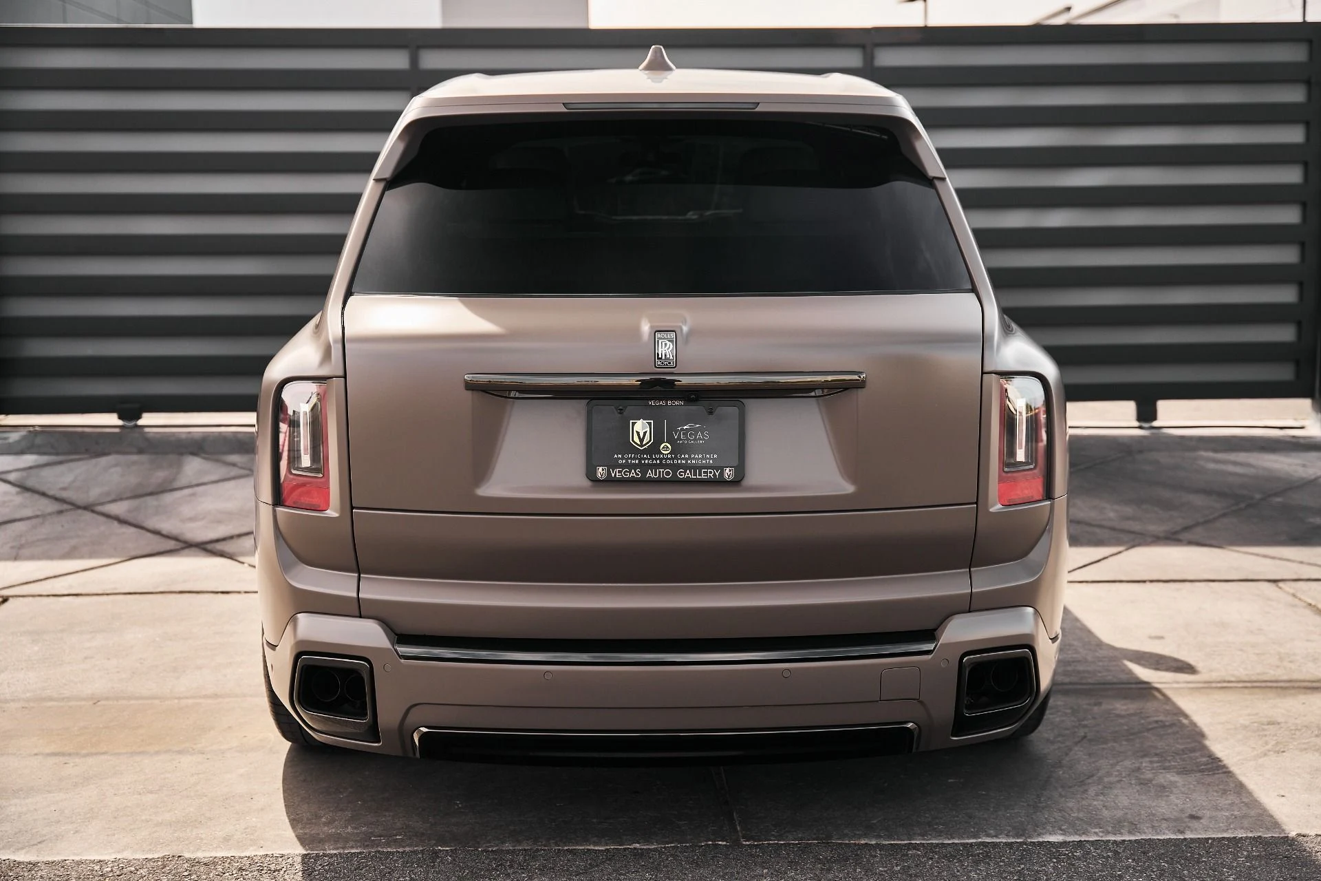 mph011_1356568893_Used_2026_Rolls_Royce_Cullinan_Black_Badge_1776556902_b8474f4993