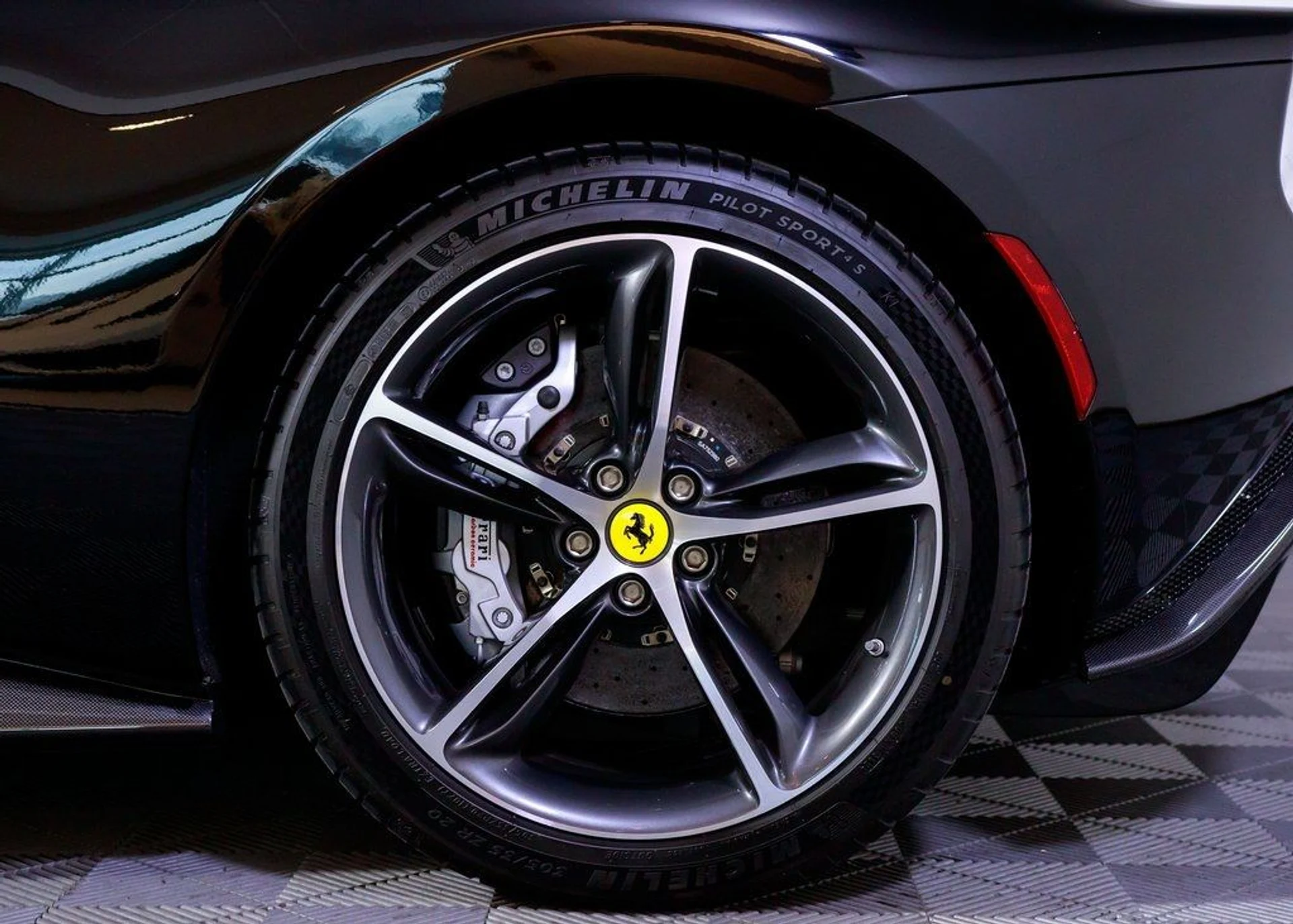 mph011_1358853953_c0a1b091d30954ab86ec4403ed1ef9f5_f9281d109f