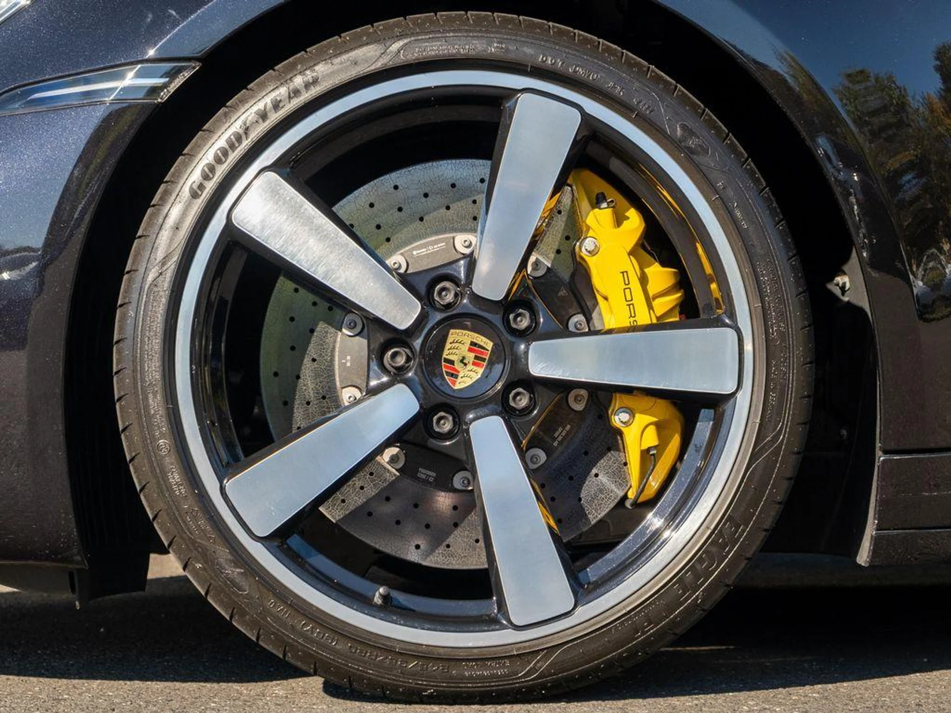 mph011_1367337422_vgbm_YQKPAK_Zmq0f_O_Nyx_Zu_U63m_O0_b5f7cc72d3