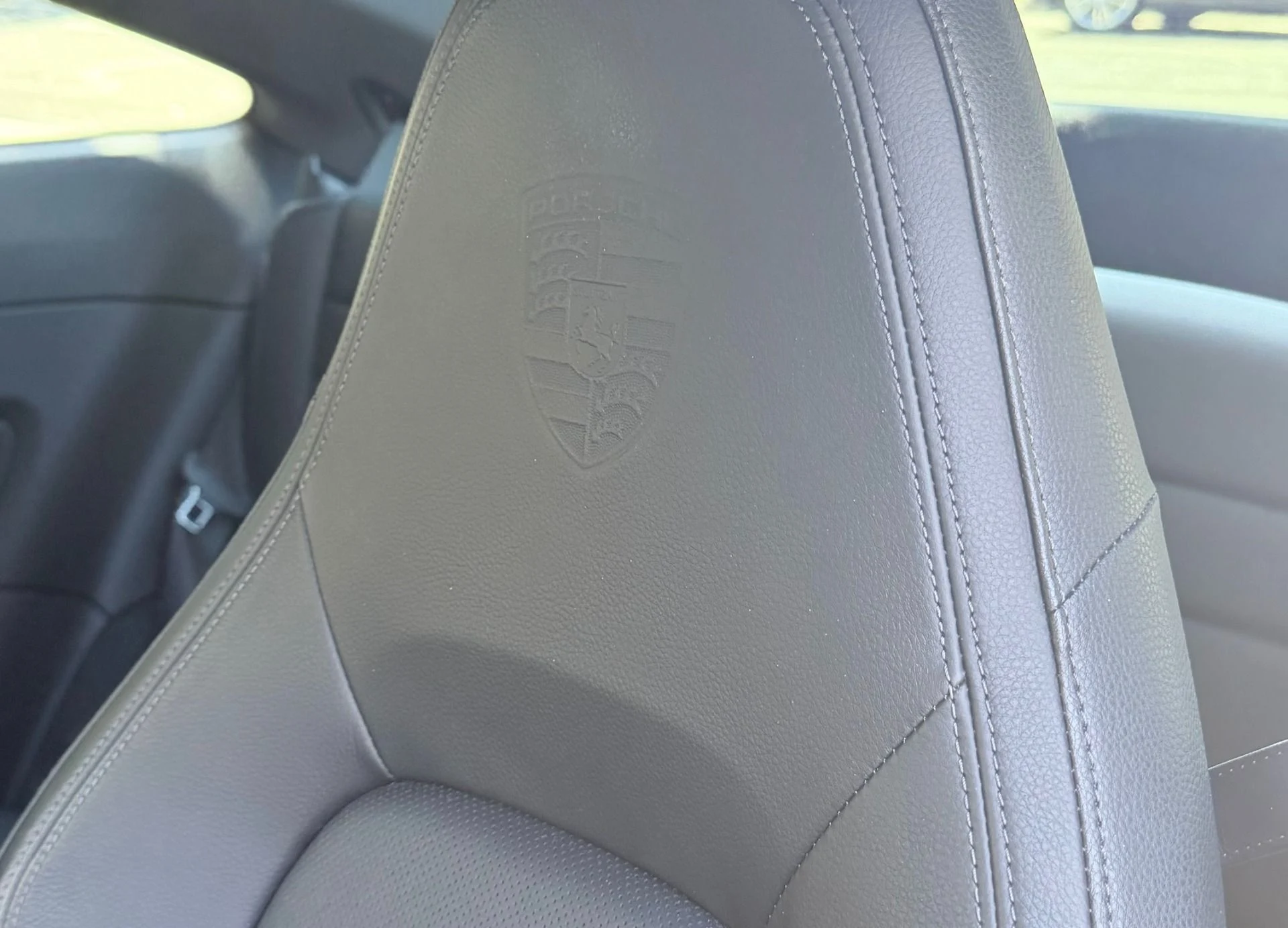 mph011_1376021769_Used_2021_Porsche_911_Carrera_1763073598_3d21fe6986