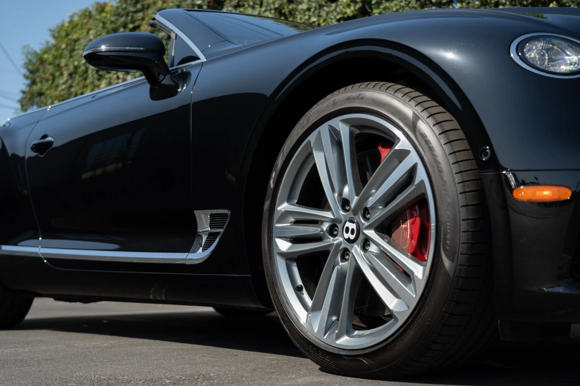 mph011_1381201633_Used_2023_Bentley_Continental_GTC_V8_1755892856_f55f8b43b9