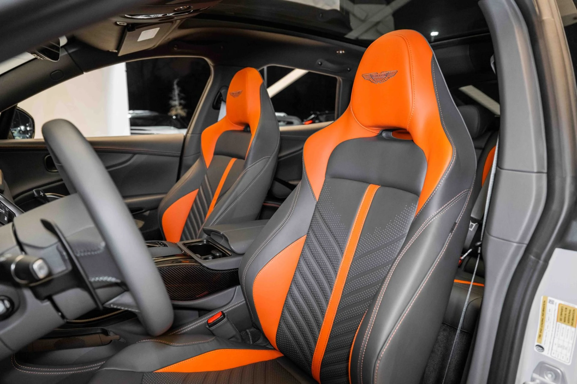 mph011_1388958154_Used_2024_Aston_Martin_DBX_707_1701892795_f786c3fc67