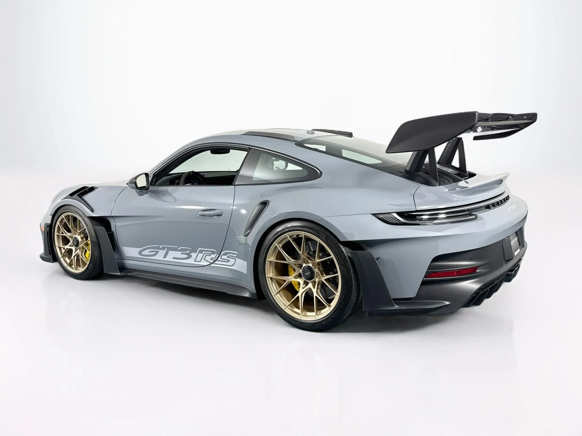 mph011_1389009656_Used_2025_Porsche_911_GT_3_RS_1786072498_01ee0fcb81