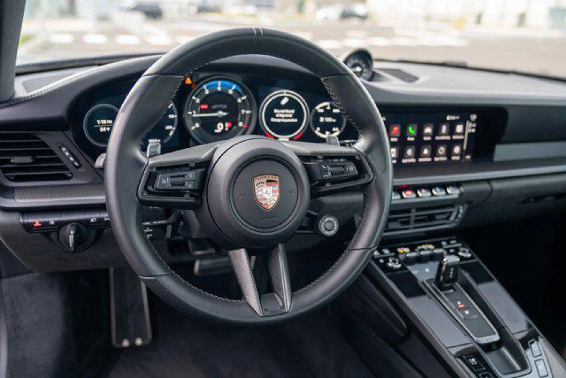 mph011_13965788_u_P4_RJ_Srs_F_Buz_Wr_Raephyq_Ha_GOSA_e765d5b0d8