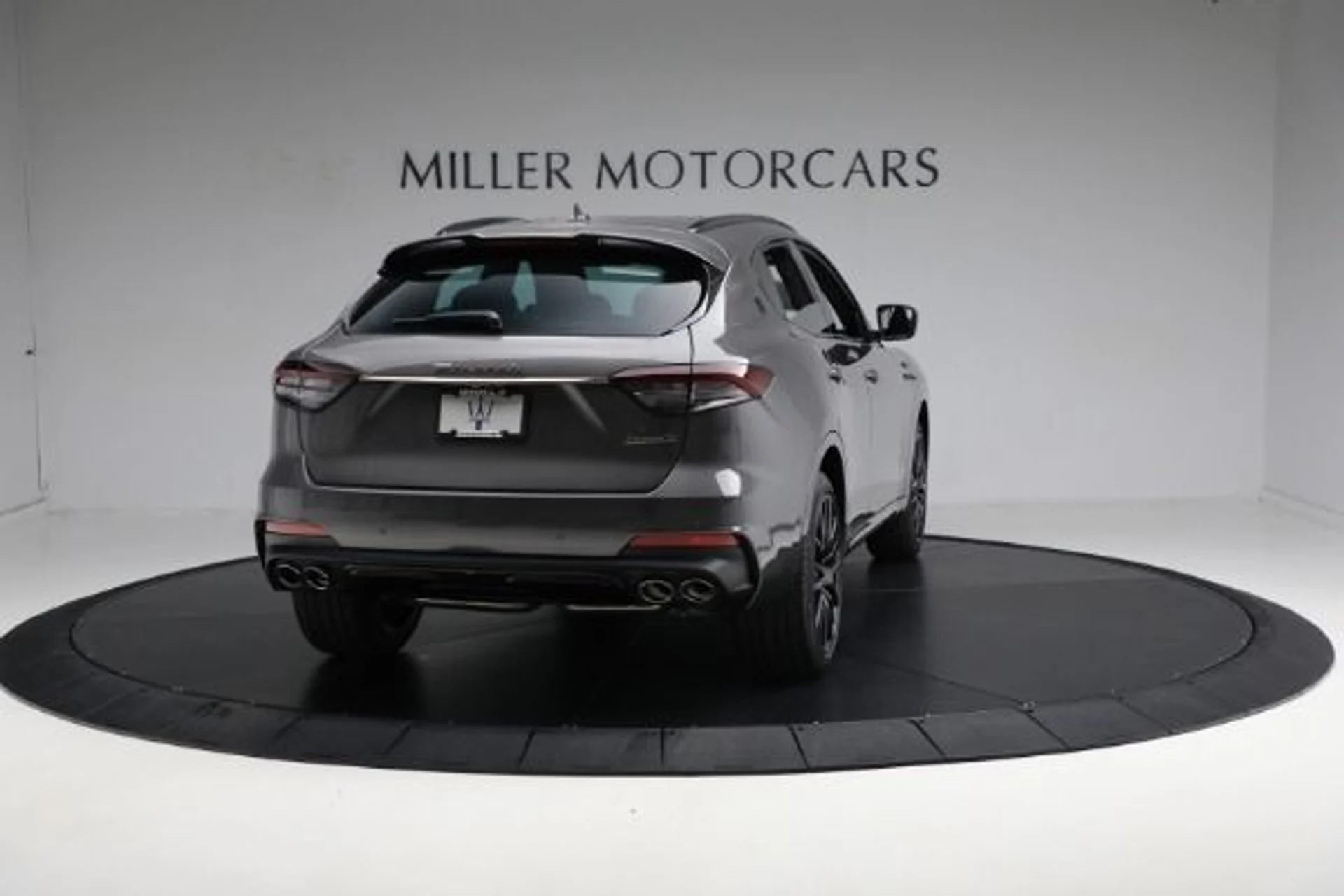 mph011_1402364317_New_2024_Maserati_Levante_Modena_Ultima_7d9369ed90