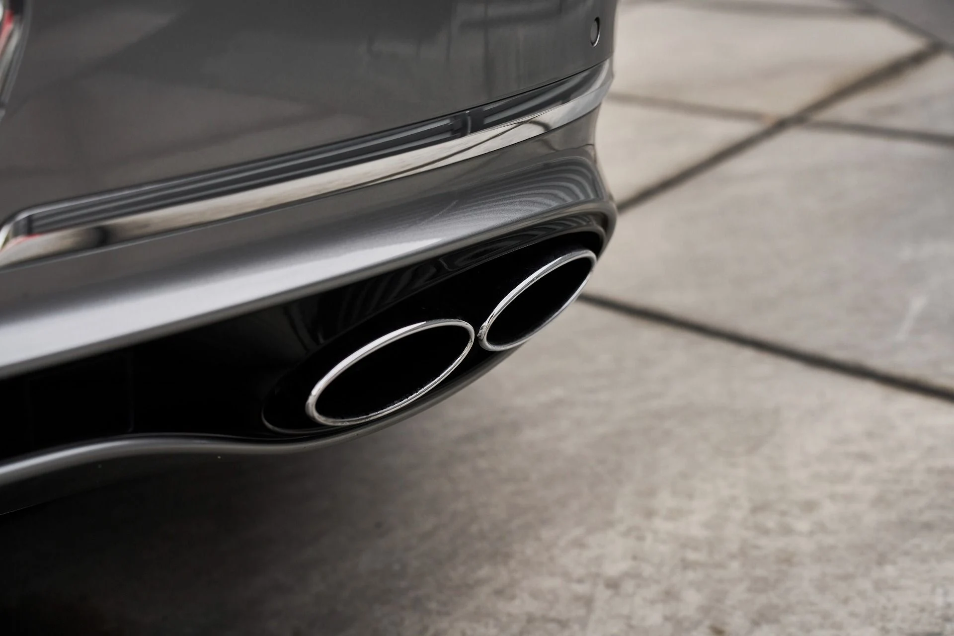 mph011_141187245_Used_2021_Bentley_Continental_GT_V8_1764018680_1a7bd298f7