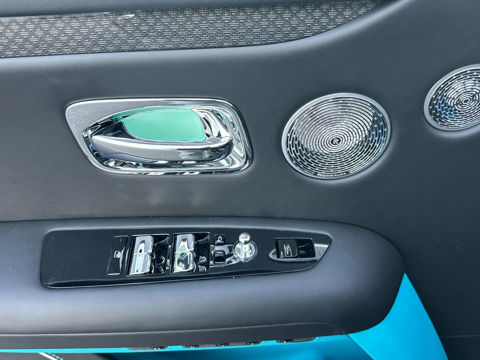 mph011_1412983483_New_2026_Rolls_Royce_Black_Badge_Ghost_1765033532_f1991b31f5