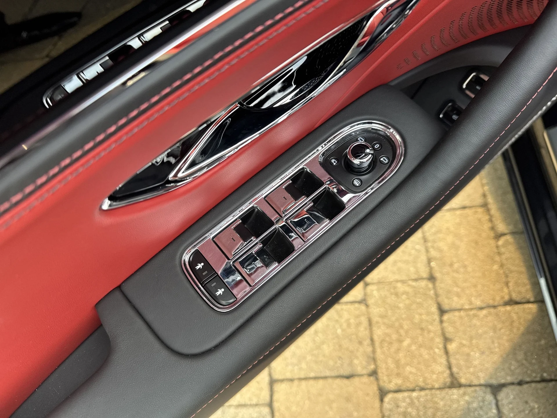 mph011_1424066597_46cc5ca602011029a000bec7af4d8f75x_ec083c898d