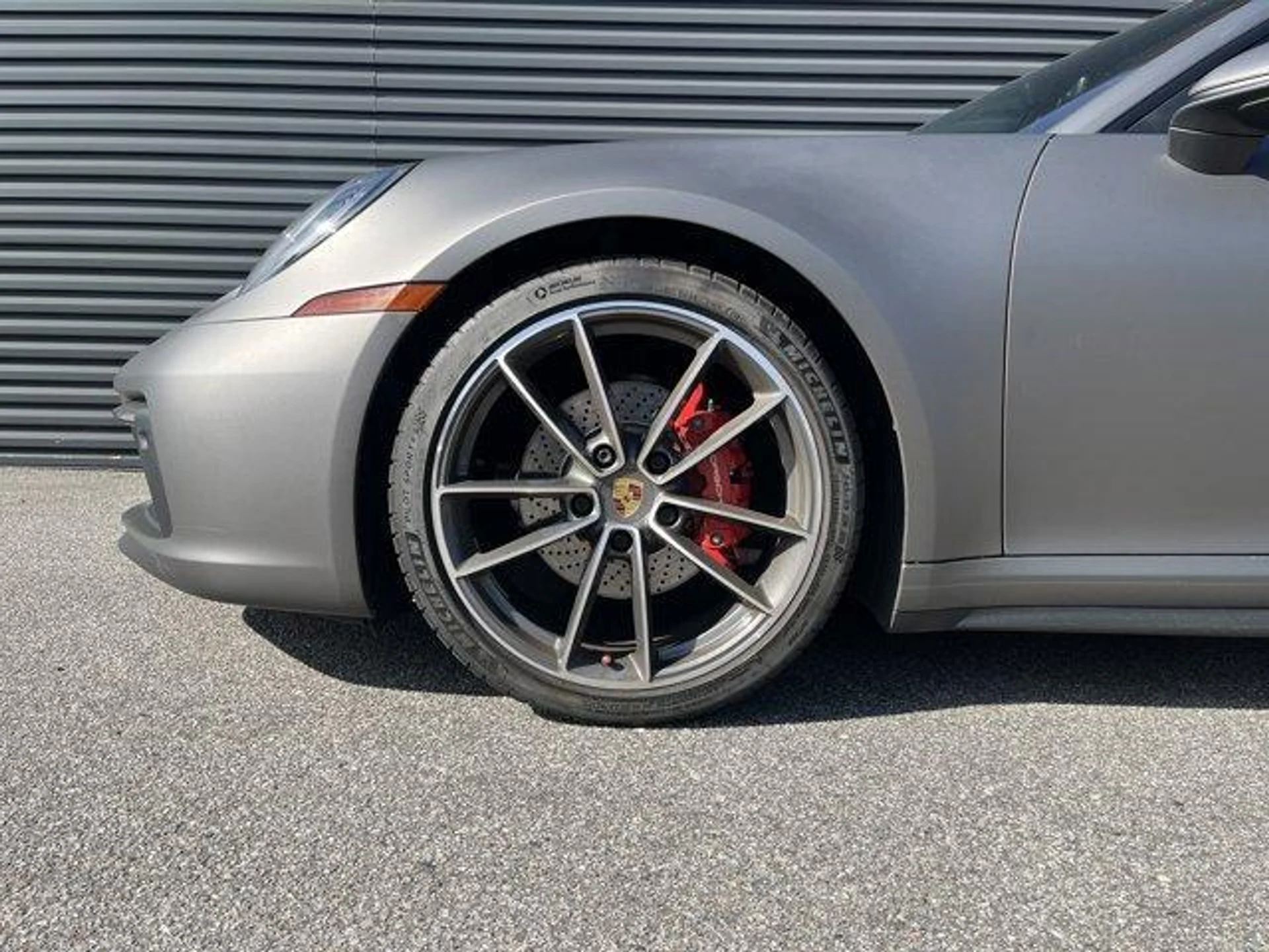 mph011_142744135_nd_LH_Wd88grl_Qw_Ba_R_Ah_V_Sb_A6al7_Y_83f06ab462