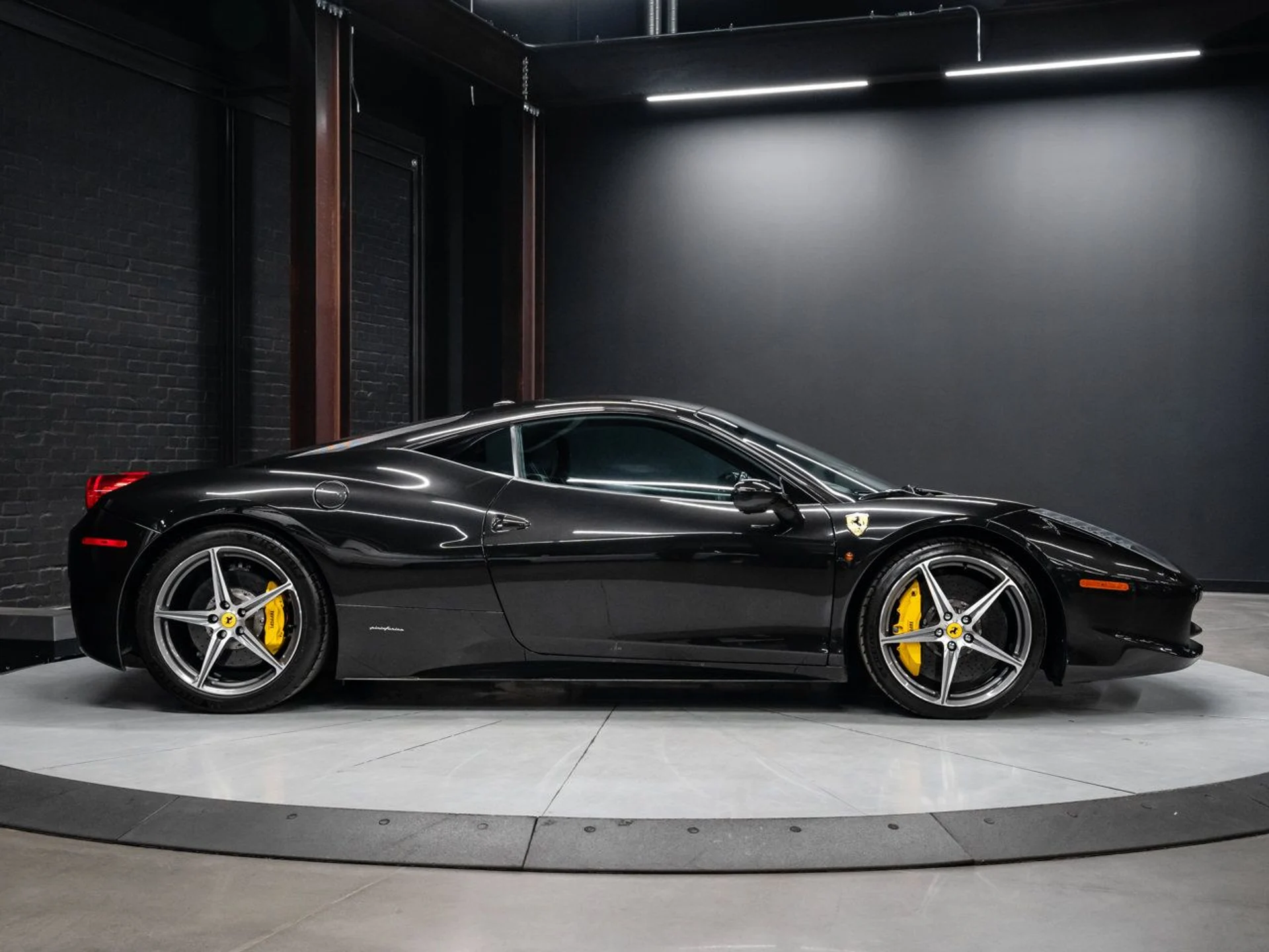 mph011_1428968242_ferrari_458_italia_2015_d9daae702e