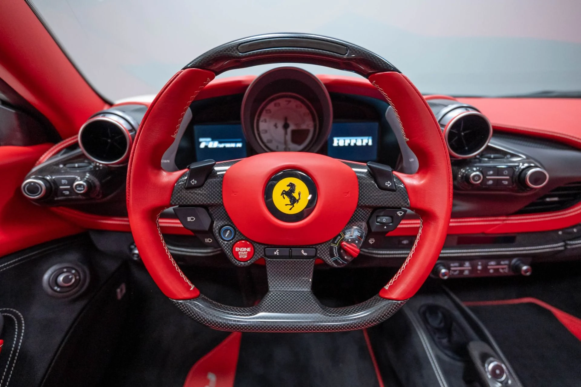 mph011_1433057317_Used_2021_Ferrari_F8_Spider_Base_1786140427_55792ce6fe
