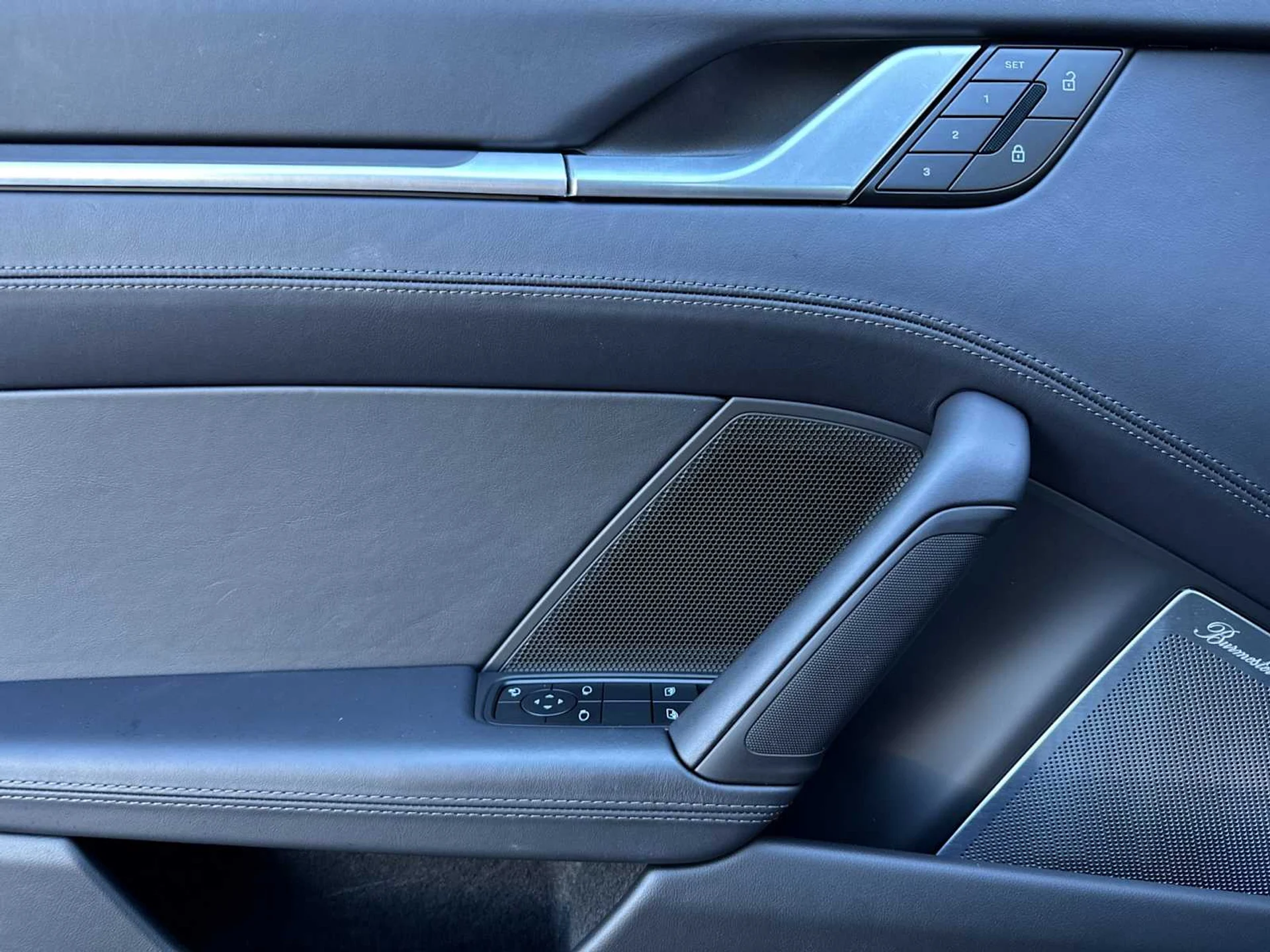 mph011_1433565230_e871f1eedf3f34d35c216ff5927b7b55x_a6d774d5f3