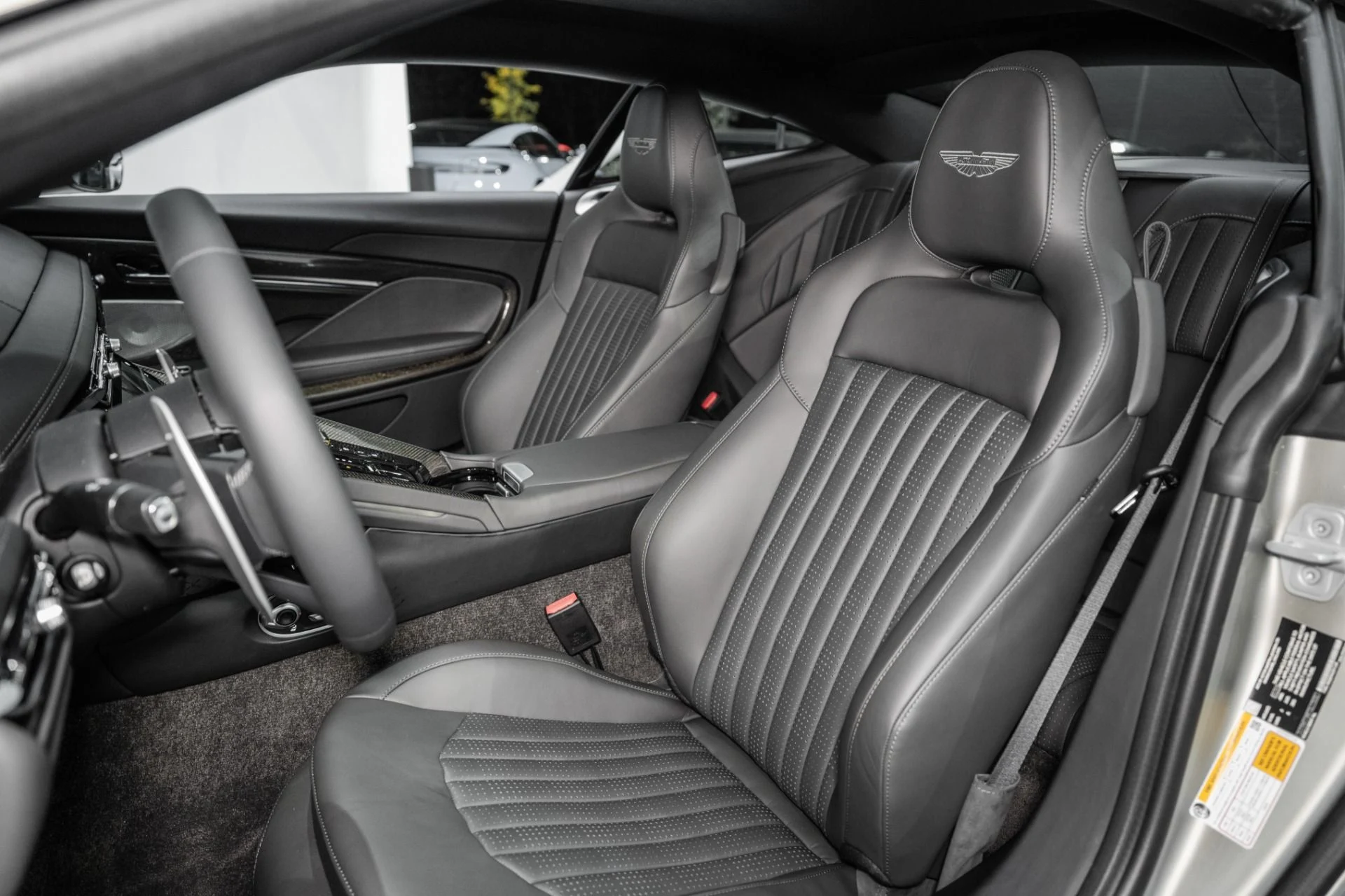 mph011_143910336_New_2026_Aston_Martin_DB_12_Gold_Finger_V8_1764191230_401f5f5f1d