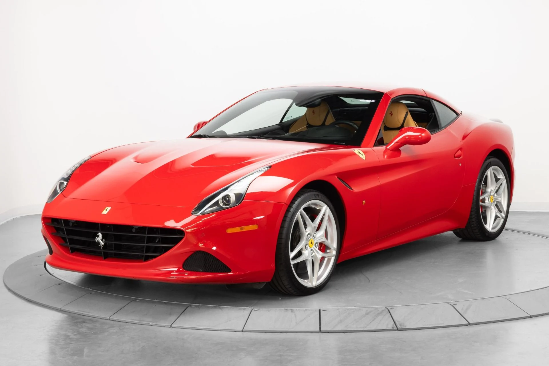 mph011_144395381_Used_2017_Ferrari_California_T_1784583649_b5a3d42b47