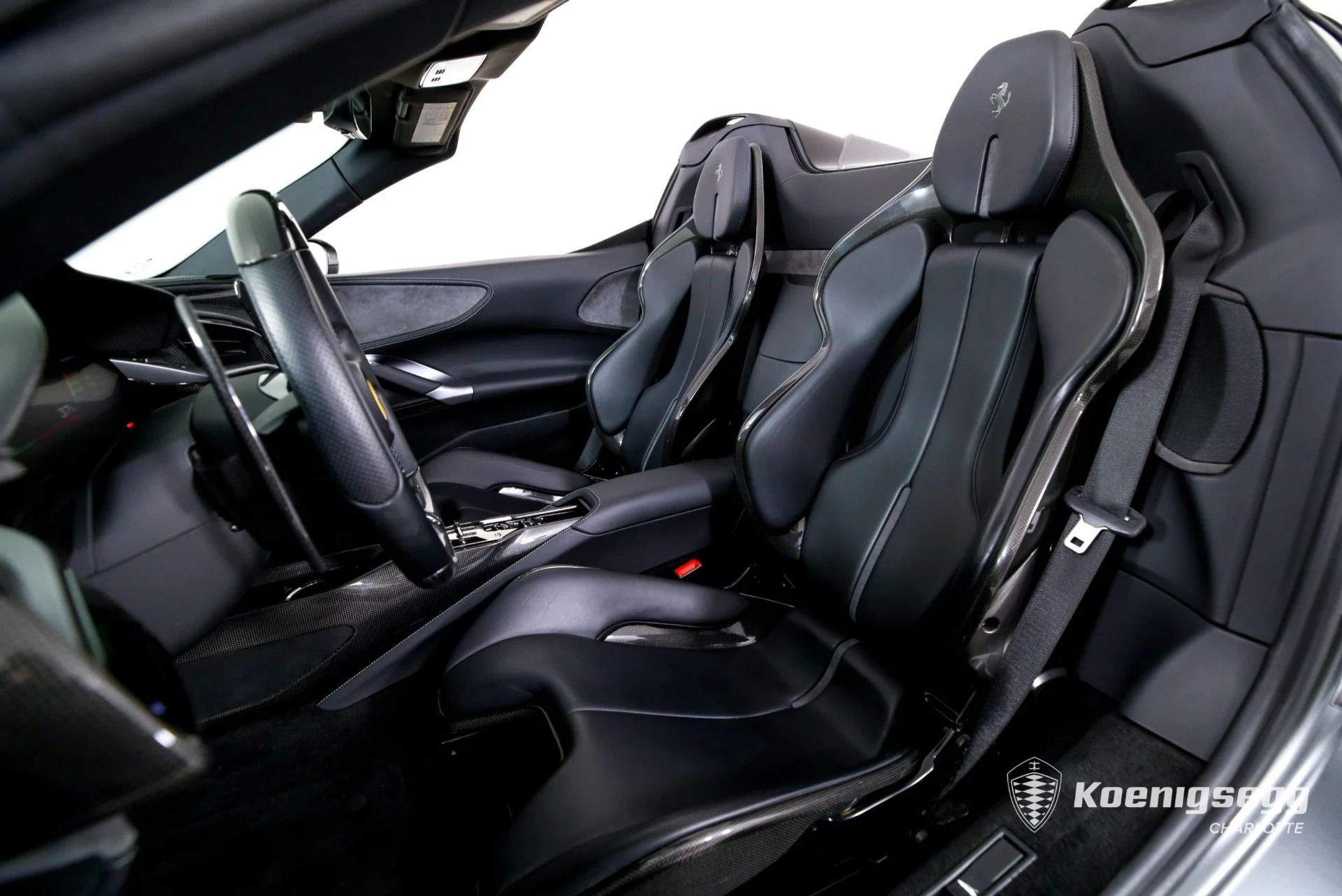 mph011_1457075931_Used_2022_Ferrari_SF_90_Spider_1775660479_eb12405de6