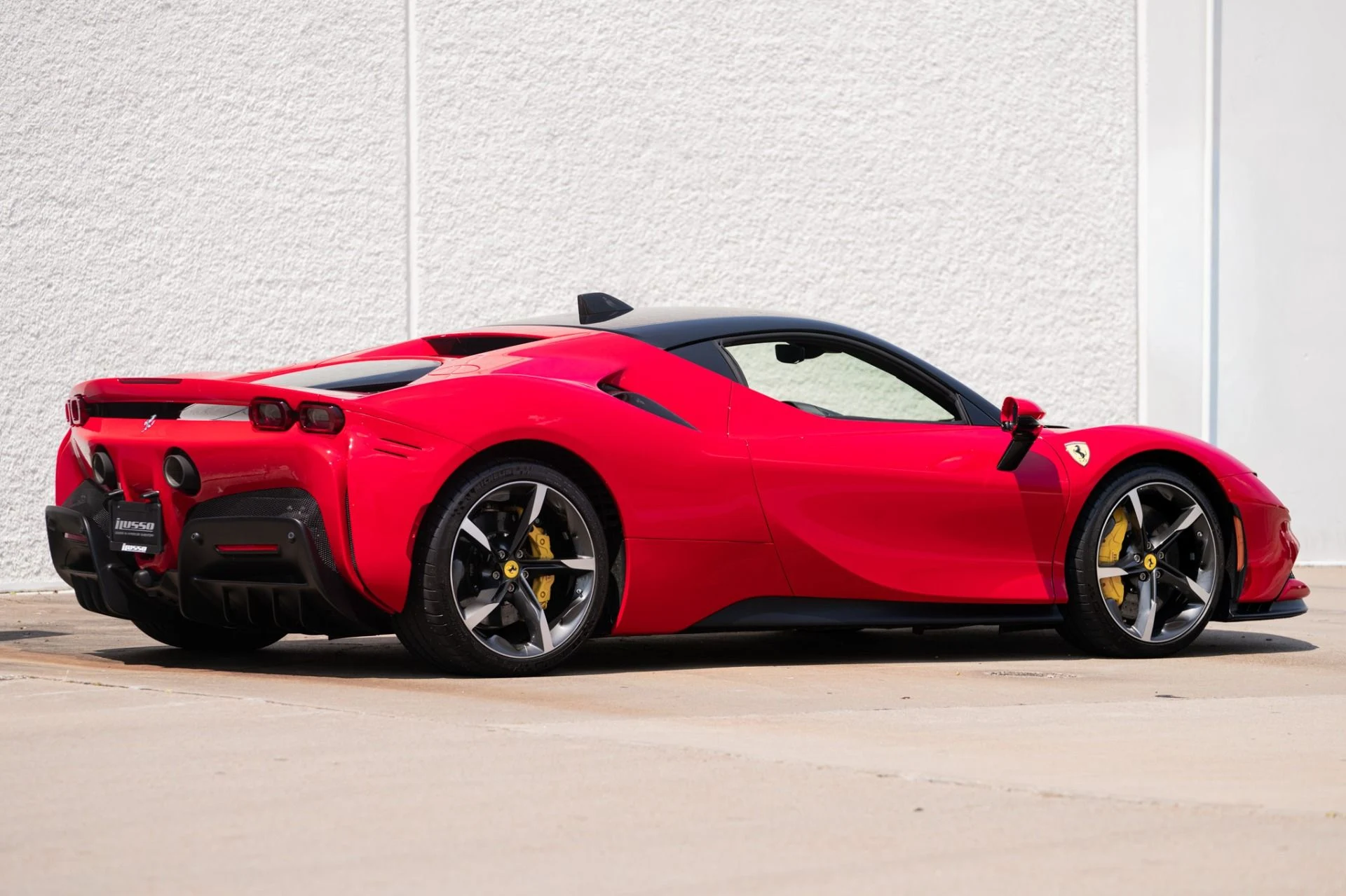 mph011_1465955527_Used_2023_Ferrari_SF_90_Stradale_1758051798_06472190d8