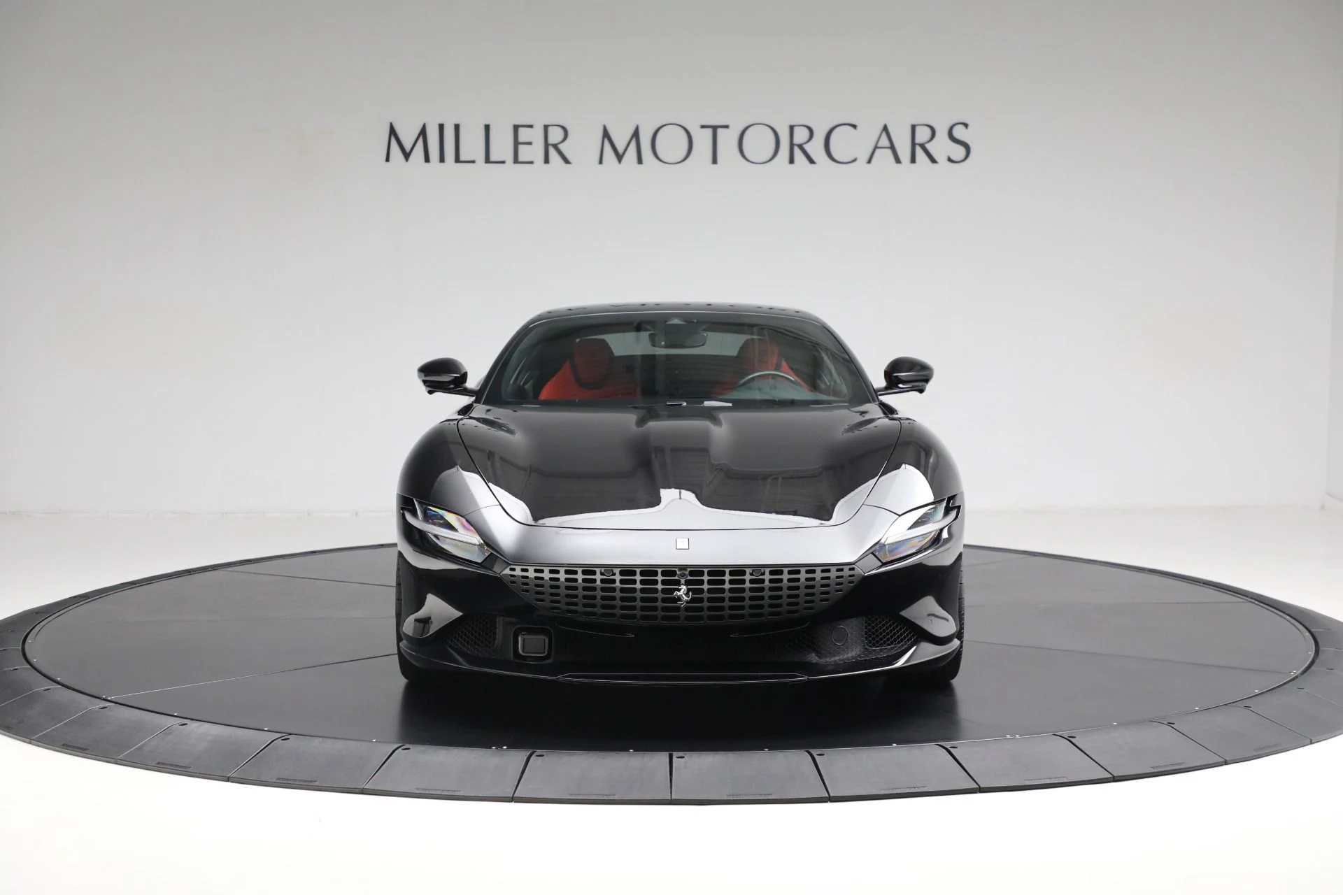 mph011_1477064948_Used_2022_Ferrari_Roma_1707749900_2d2fe098a1