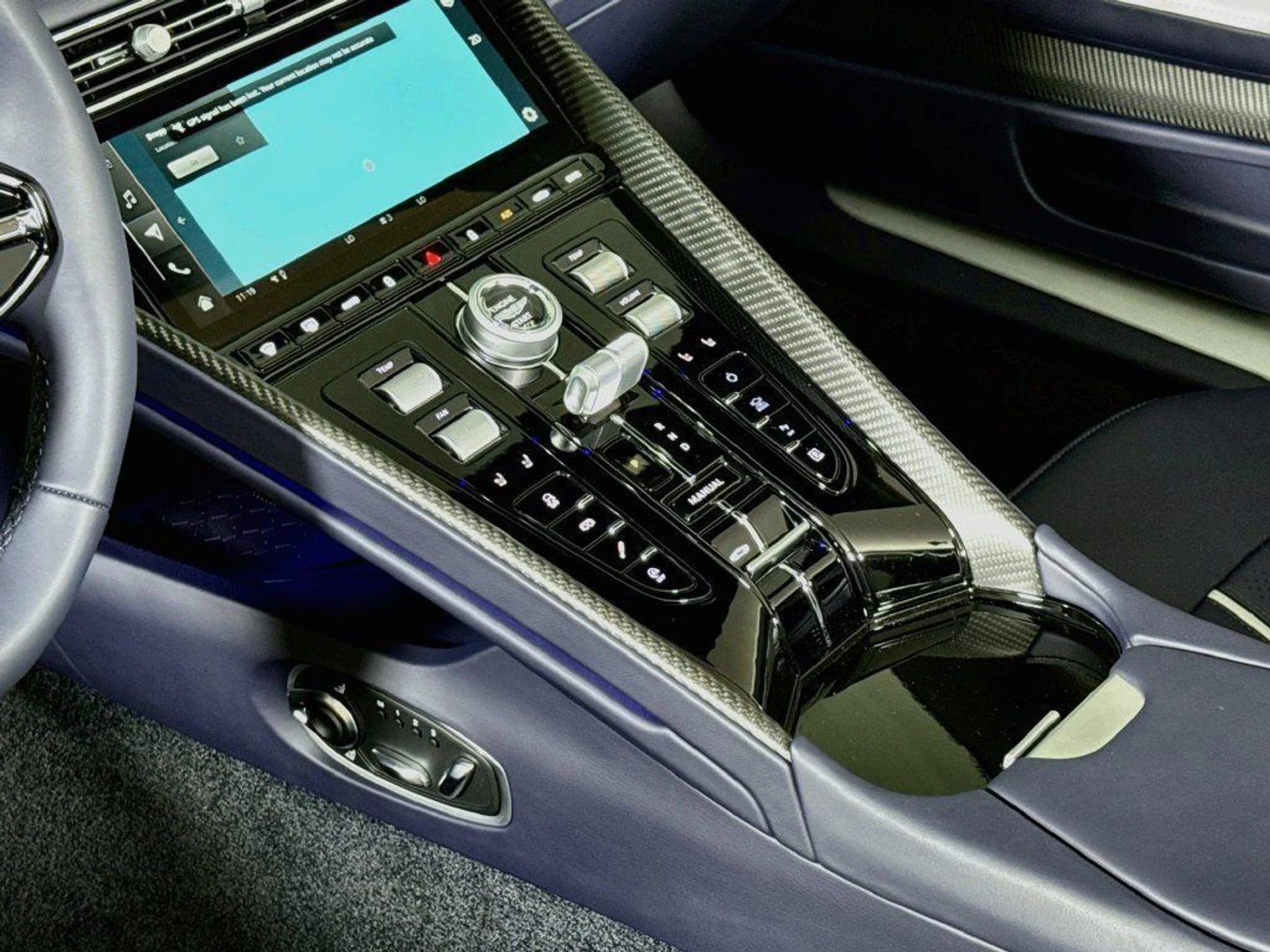 mph011_148153716_new_2026_aston_martin_db12_volante_11350_23082922_13_1024_a3df7cea25