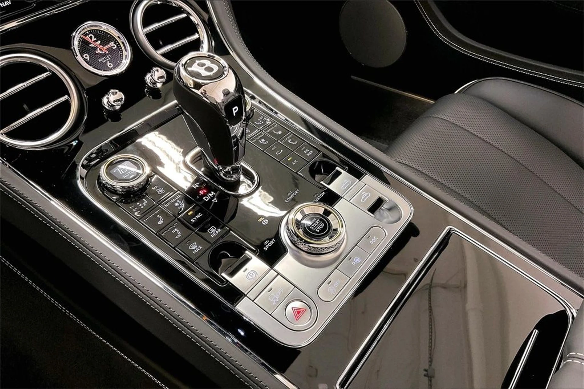 mph011_1487072693_ef24c9cf75ef52e97be9be7b88e38a70x_01377a14bf