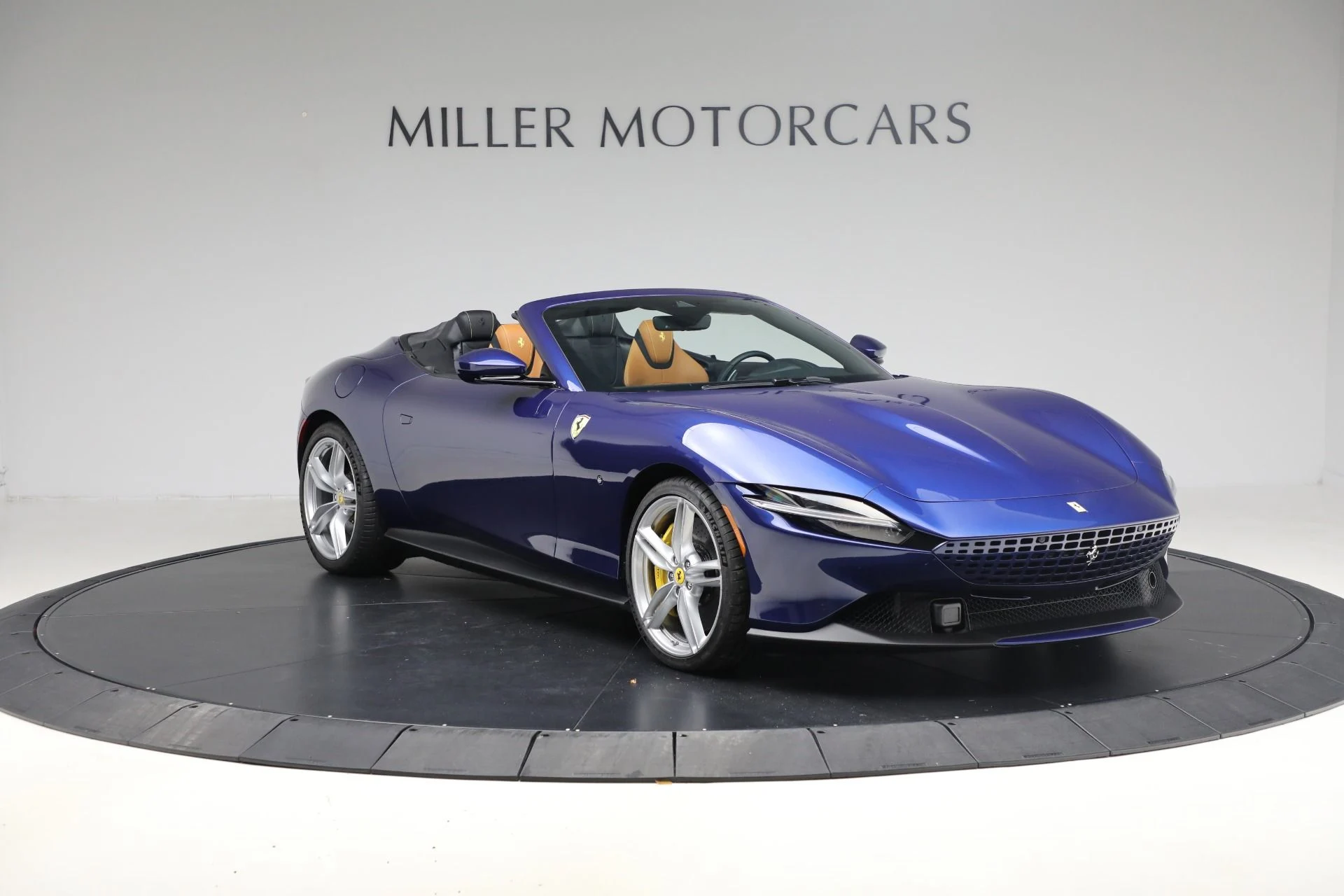 mph011_1498221847_Used_2025_Ferrari_Roma_Spider_1761945061_4d9241c569