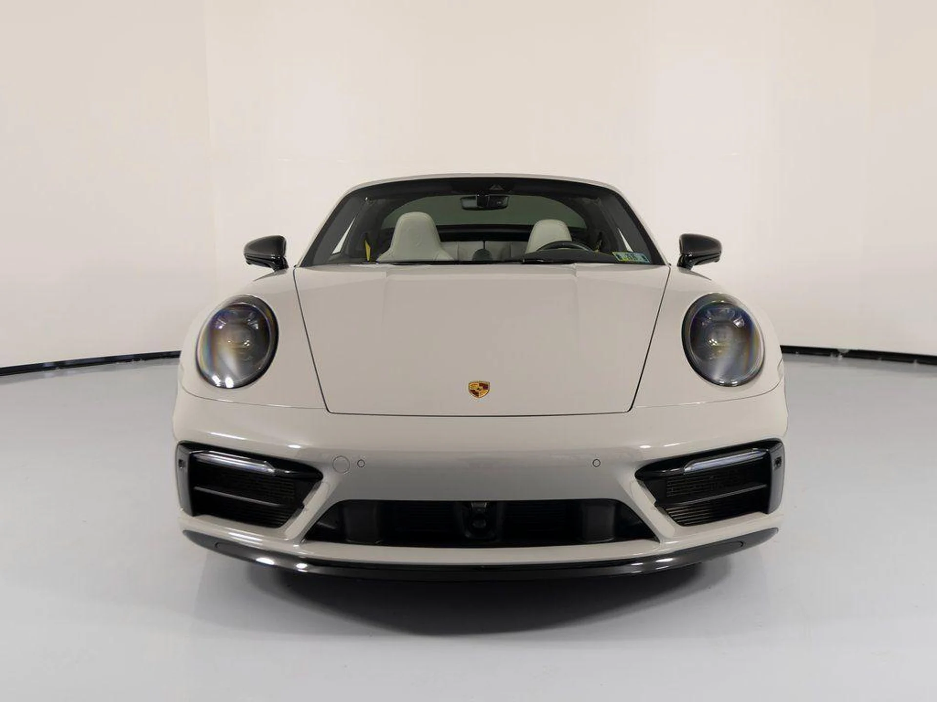 mph011_150485699_I0_GU_809_Rqkhq_H6_F441a_B3_P2_Y_Yf_A_a9e201ae58