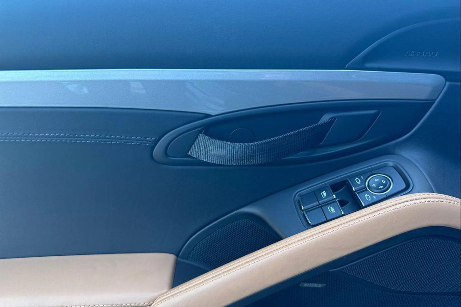 mph011_1511271913_2l_Pnwvrl_Sf99xu0_UNU_3kitq57tg_3e9202421e