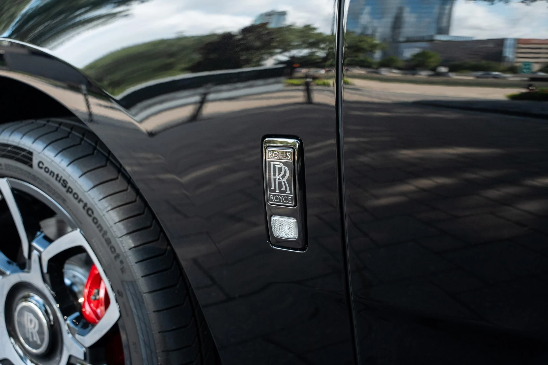 mph011_151146752_444459225_695cc0058f3ee920bf5186b6_1ad9afe113