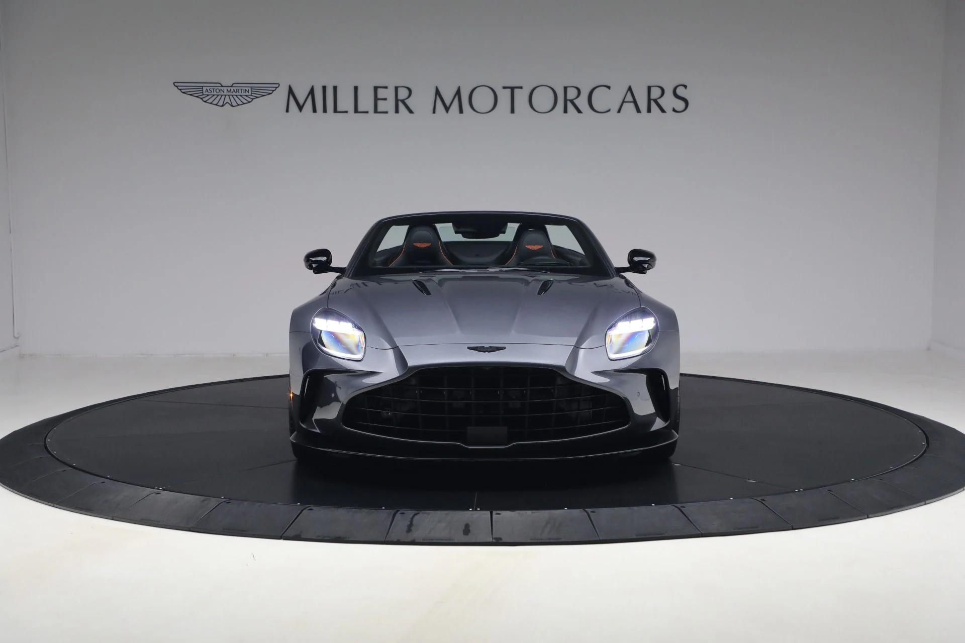 mph011_1512981407_New_2026_Aston_Martin_Vantage_S_Roadster_1774535916_5bd723eb92