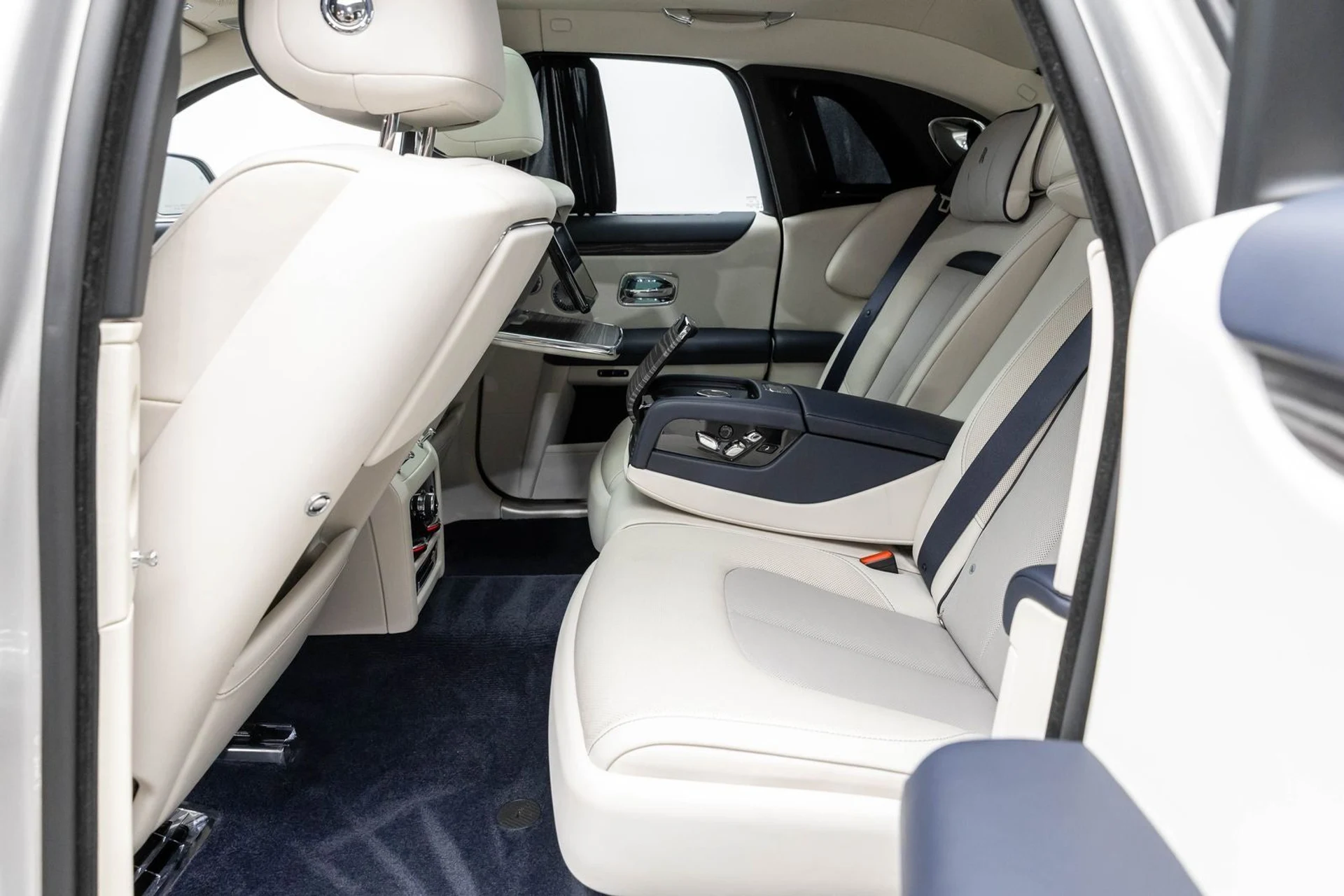 mph011_1516490794_12_347775453a