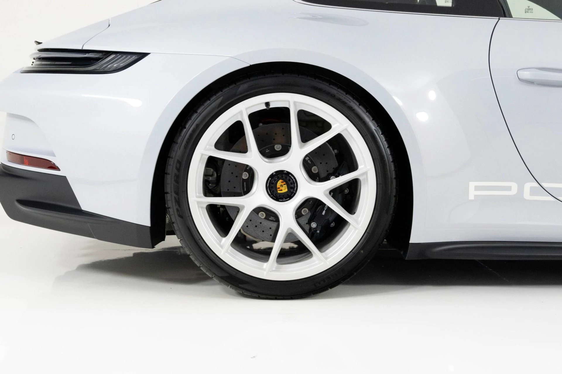 mph011_1518037026_Used_2024_Porsche_911_ST_1762299712_af99582d58