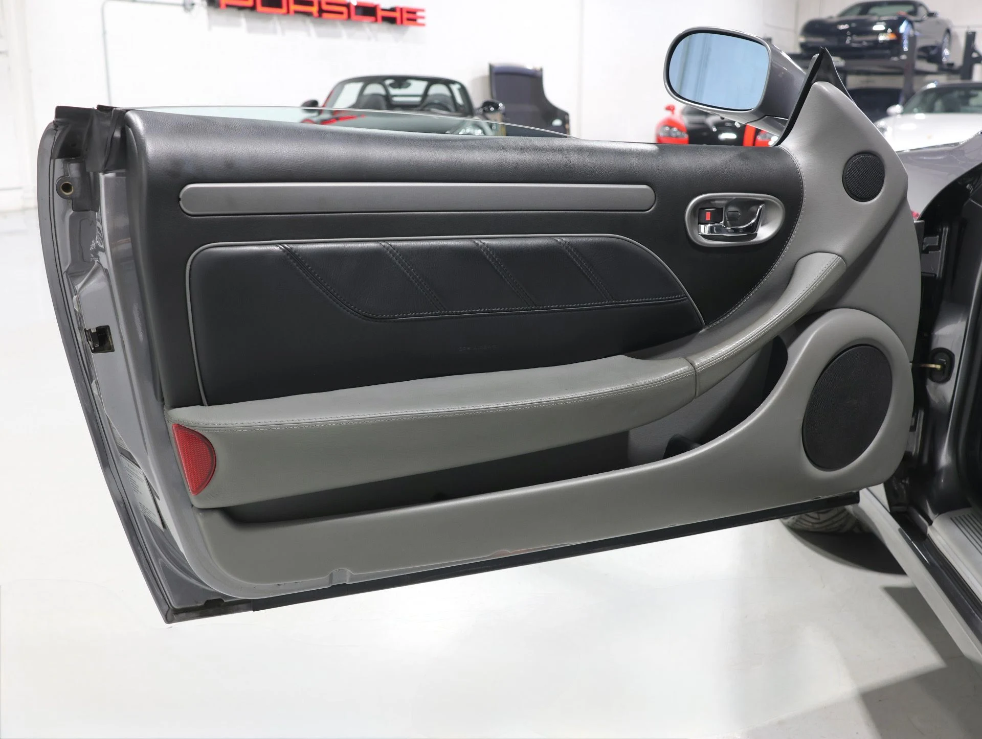 mph011_1529735122_Used_2004_Maserati_Coupe_Cambiocorsa_Only_14_K_Miles_Just_Serviced_One_Family_Owned_1771885144_3f6b64a3ed