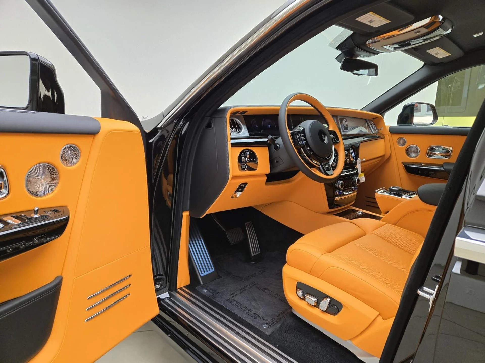 mph011_1530647658_New_2027_Rolls_Royce_Phantom_1793078064_7e2ae4977f