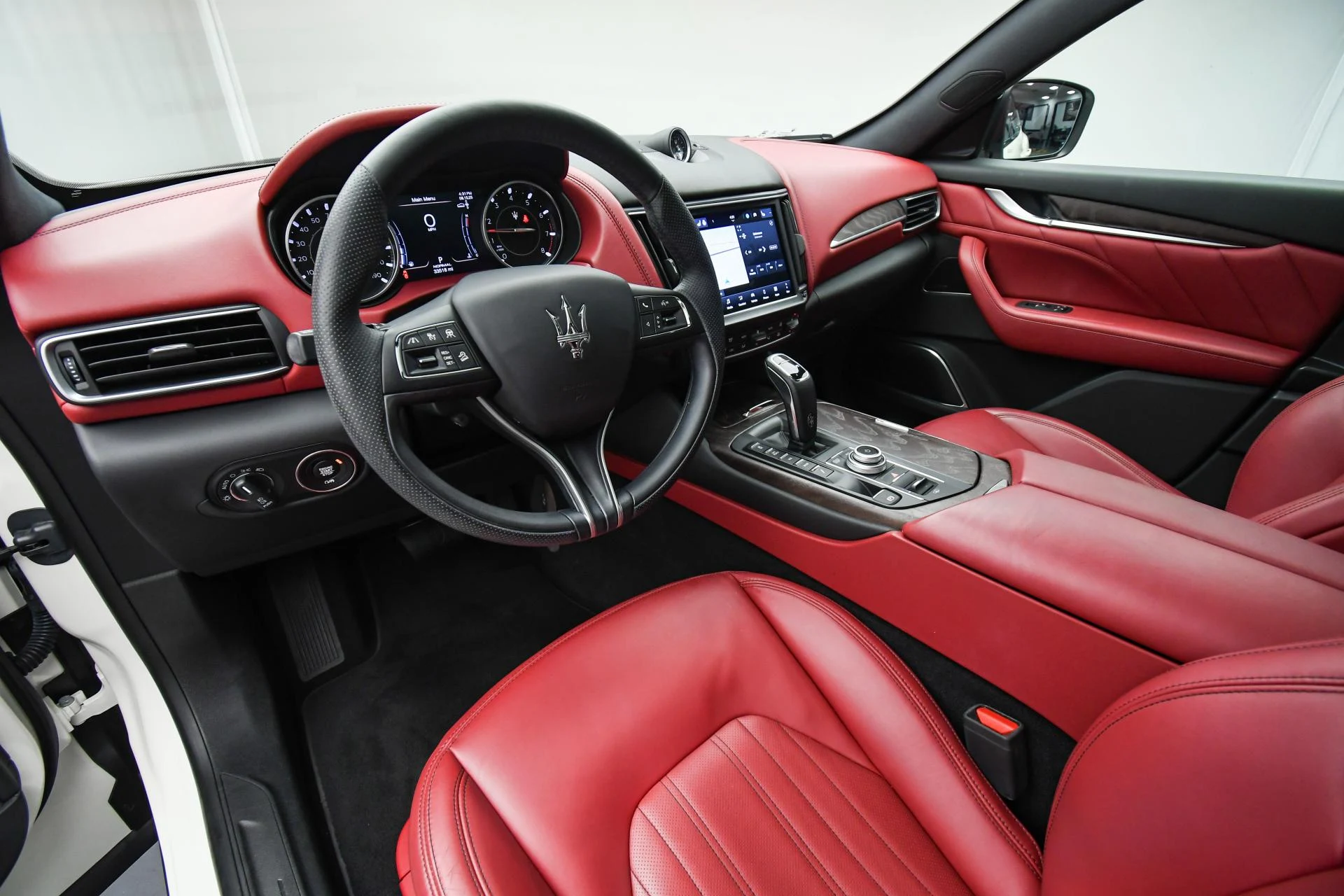 mph011_153691100_Used_2022_Maserati_Levante_GT_1755331899_665bd40277