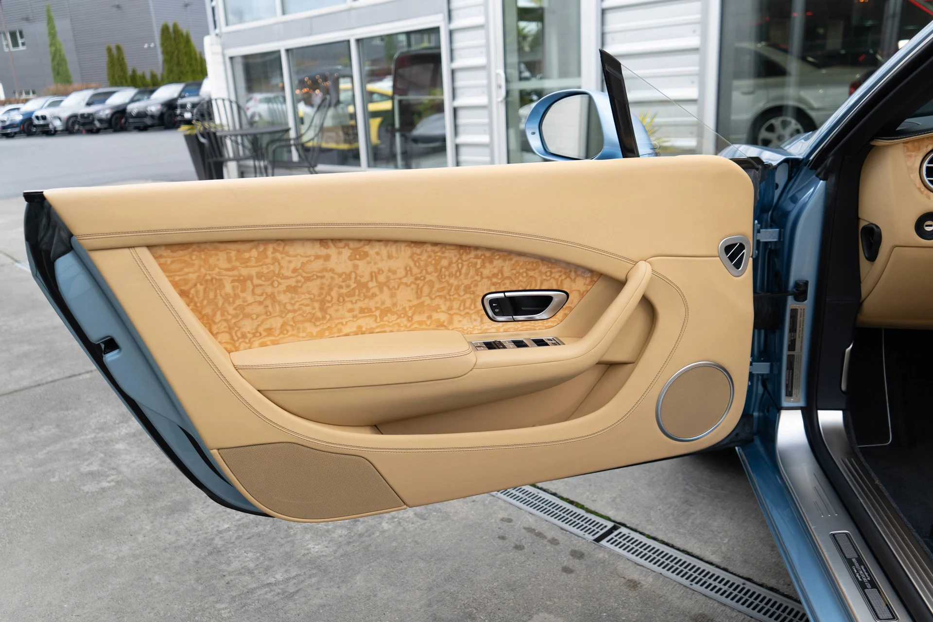 mph011_1537993864_12_043a5dc220