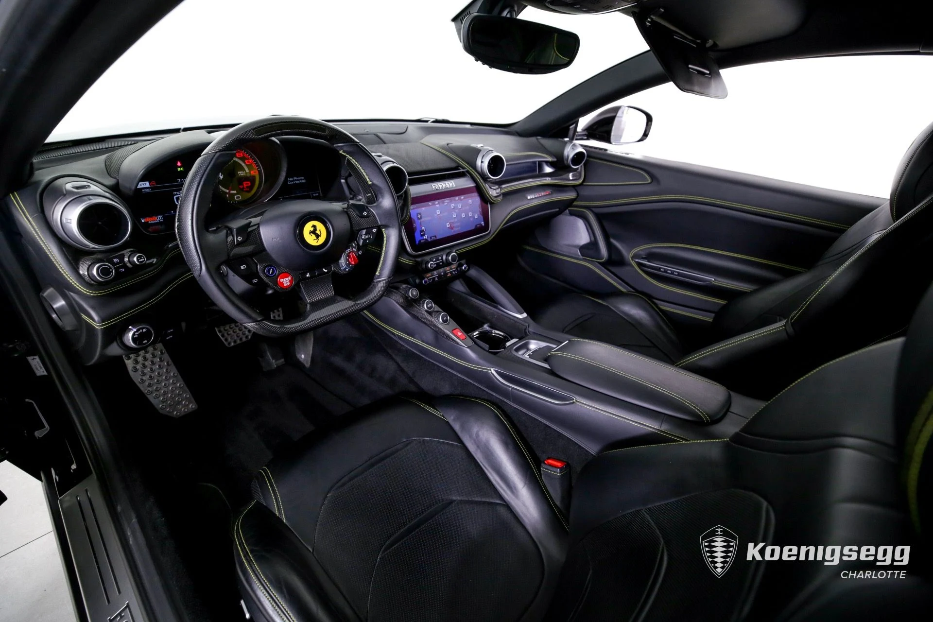 mph011_1538074681_Used_2018_Ferrari_GTC_4_Lusso_T_1761056109_3e634cfa42