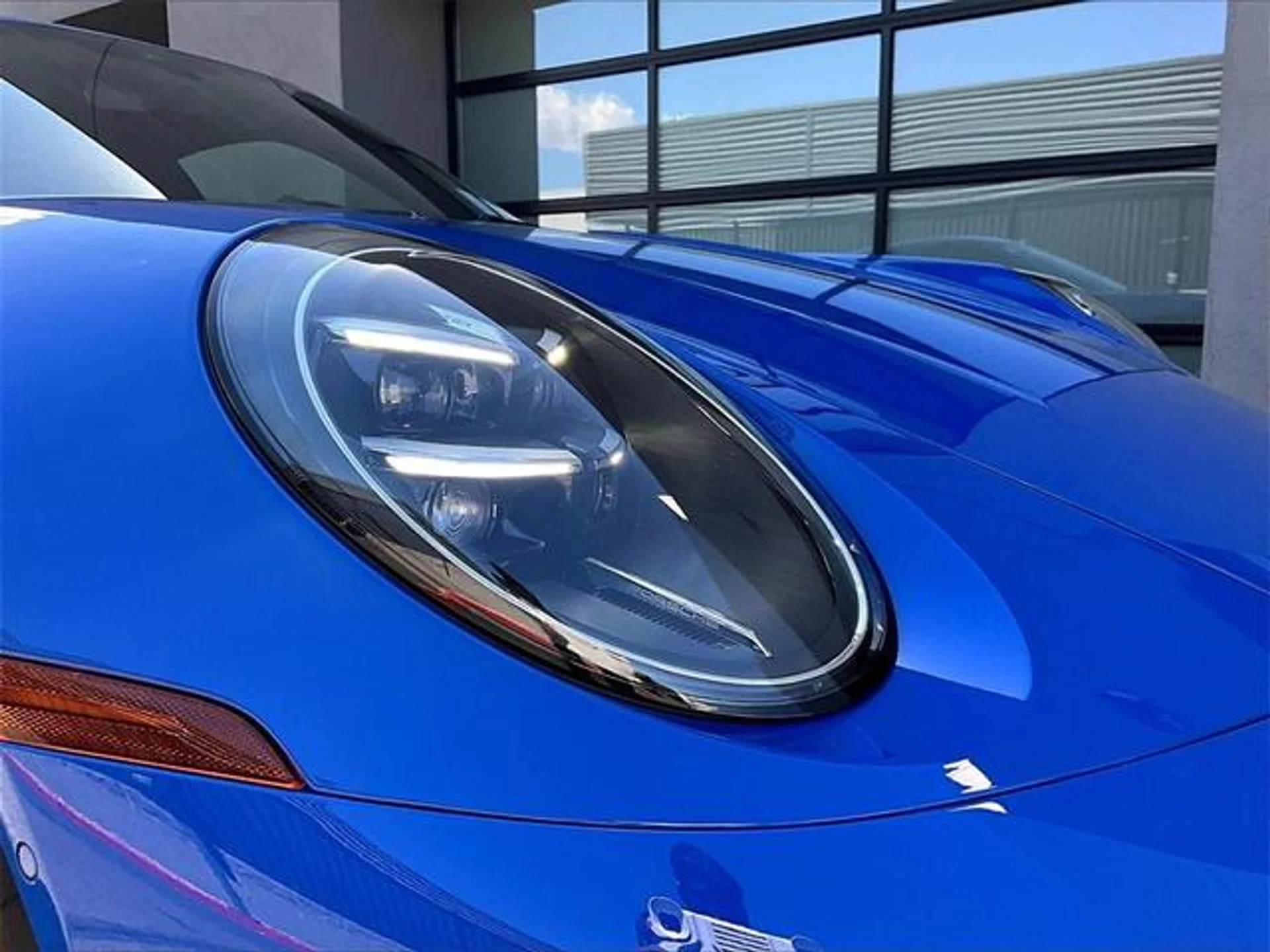 mph011_1549906696_d_Sk7ebv_Iend4_Wa_o_P2_Eb8shggpw_a5d3ebafe2