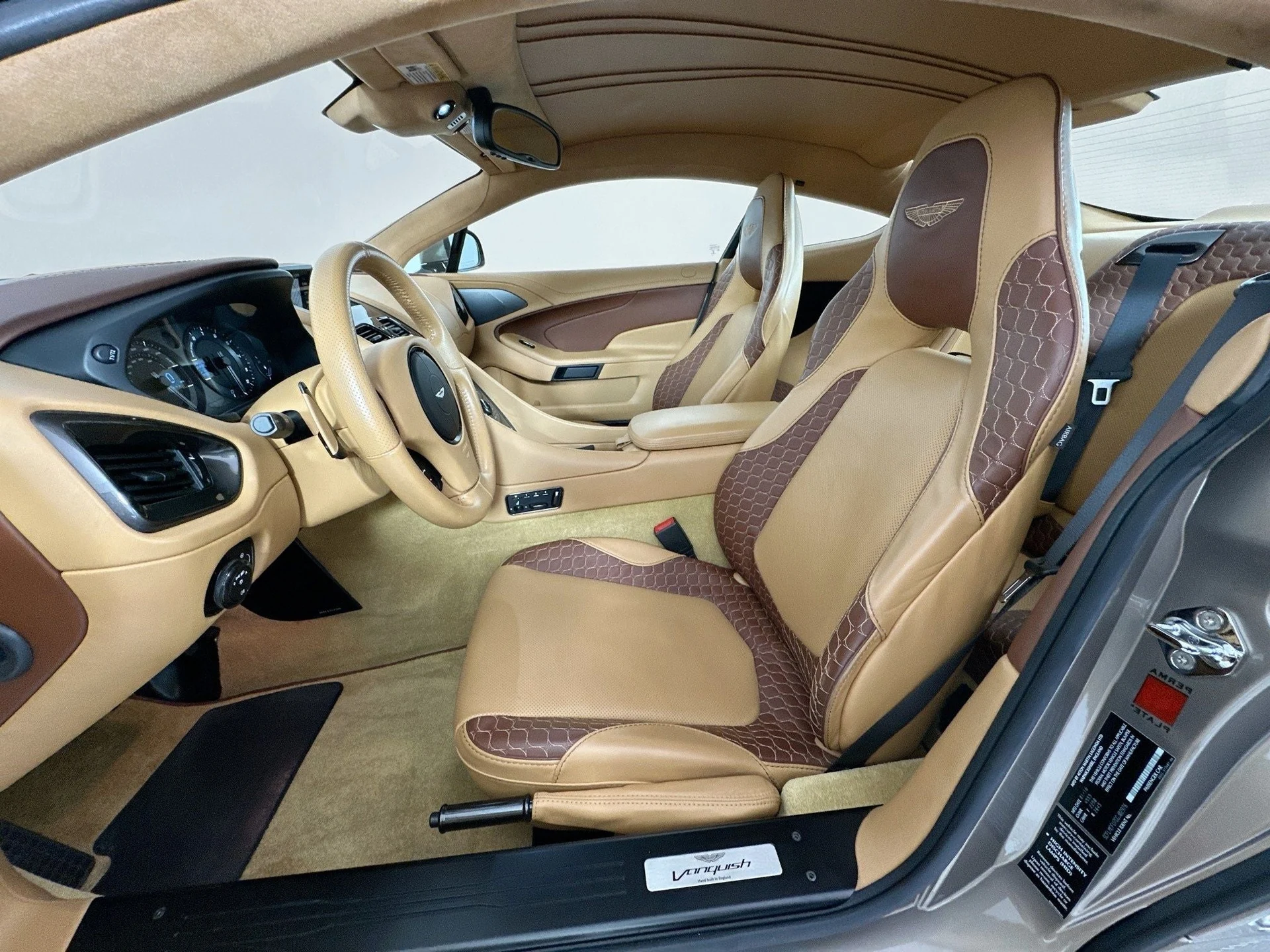 mph011_1552581538_12_3182a471bb