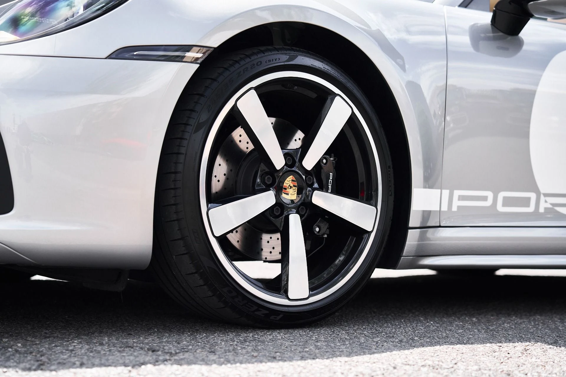 mph011_1553837033_Used_2021_Porsche_911_Targa_4_S_1757037617_d6ef98fd61