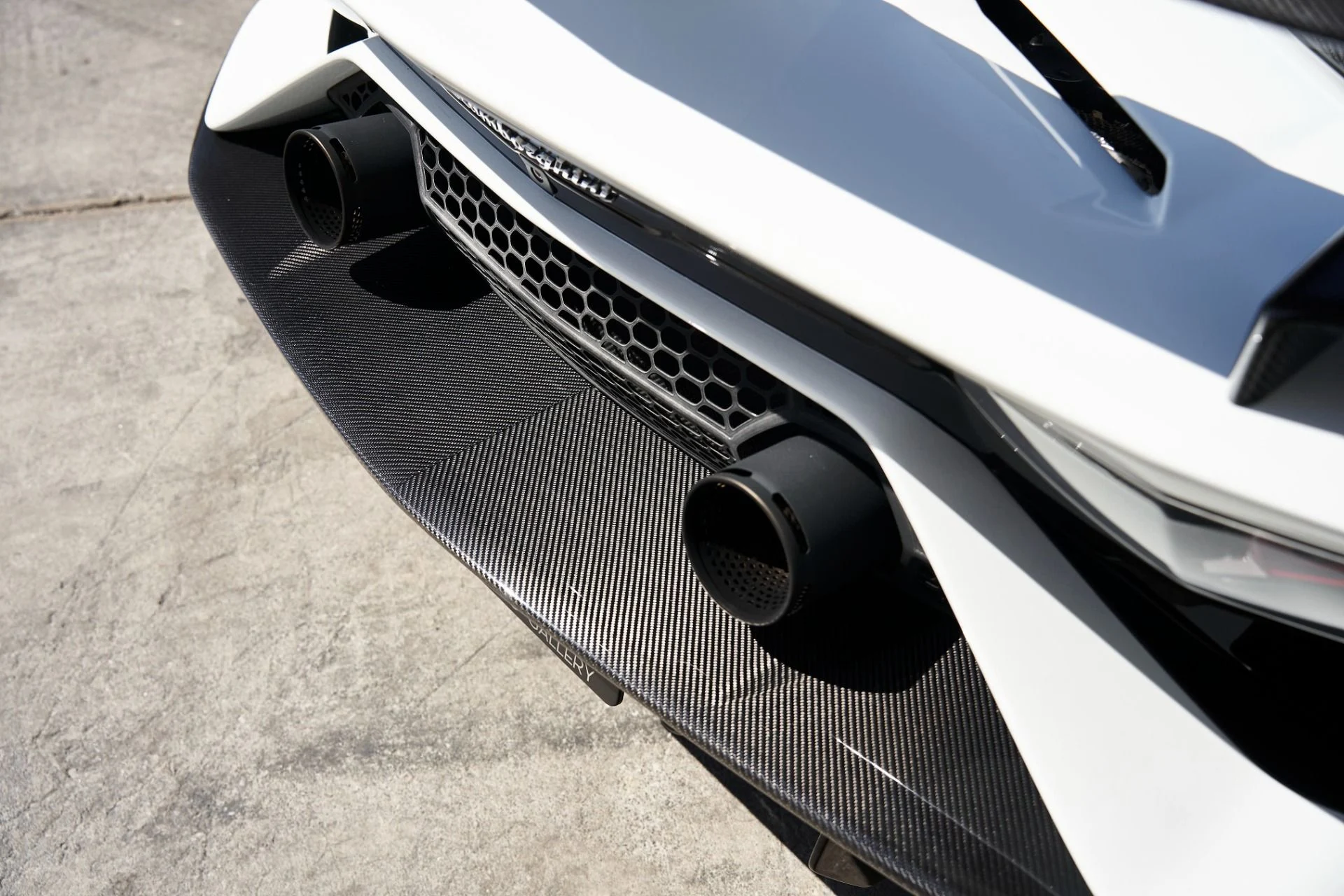 mph011_1553956366_Used_2021_Lamborghini_Aventador_SVJ_Base_1722739728_5c09272851