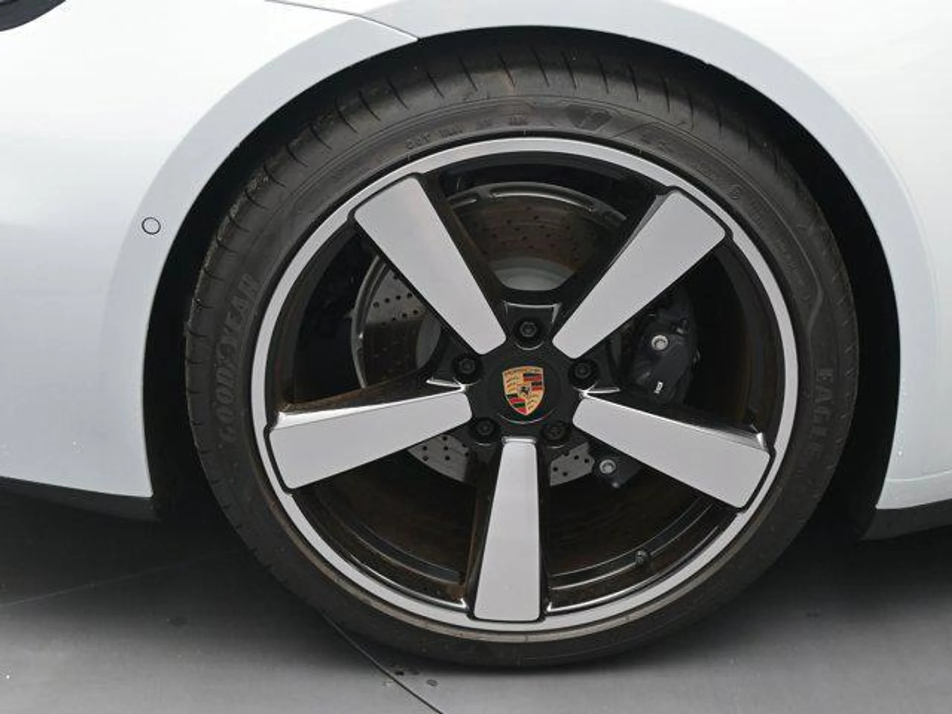 mph011_1557994429_gs_De_Qh9_xupmpz_J0d_G_Srt_PKW_Mv_E_96dab4d782