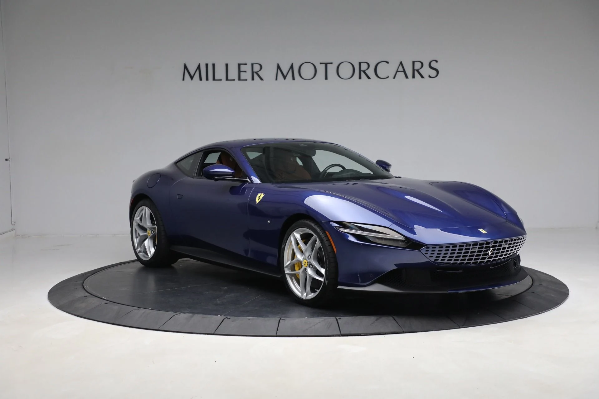 mph011_1565506735_Used_2022_Ferrari_Roma_1768064667_ec64551291