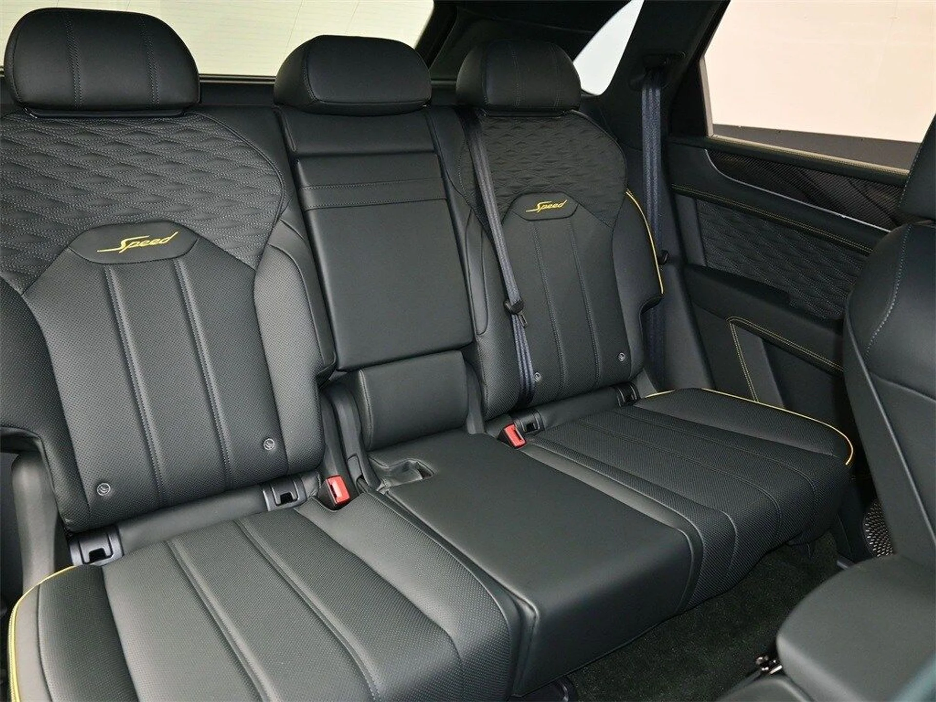 mph011_1573809772_a6c74baacbf26e35bf989d6cd9889fd9x_e592282e12