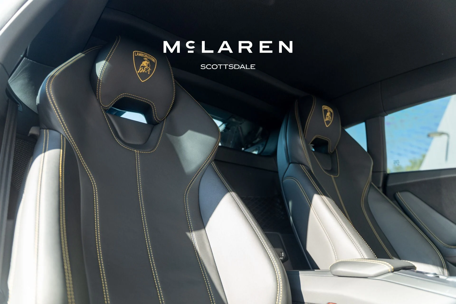 mph011_1574430821_Used_2021_LAMBORGHINI_HURACAN_EVO_1791840790_2c4a8305f1